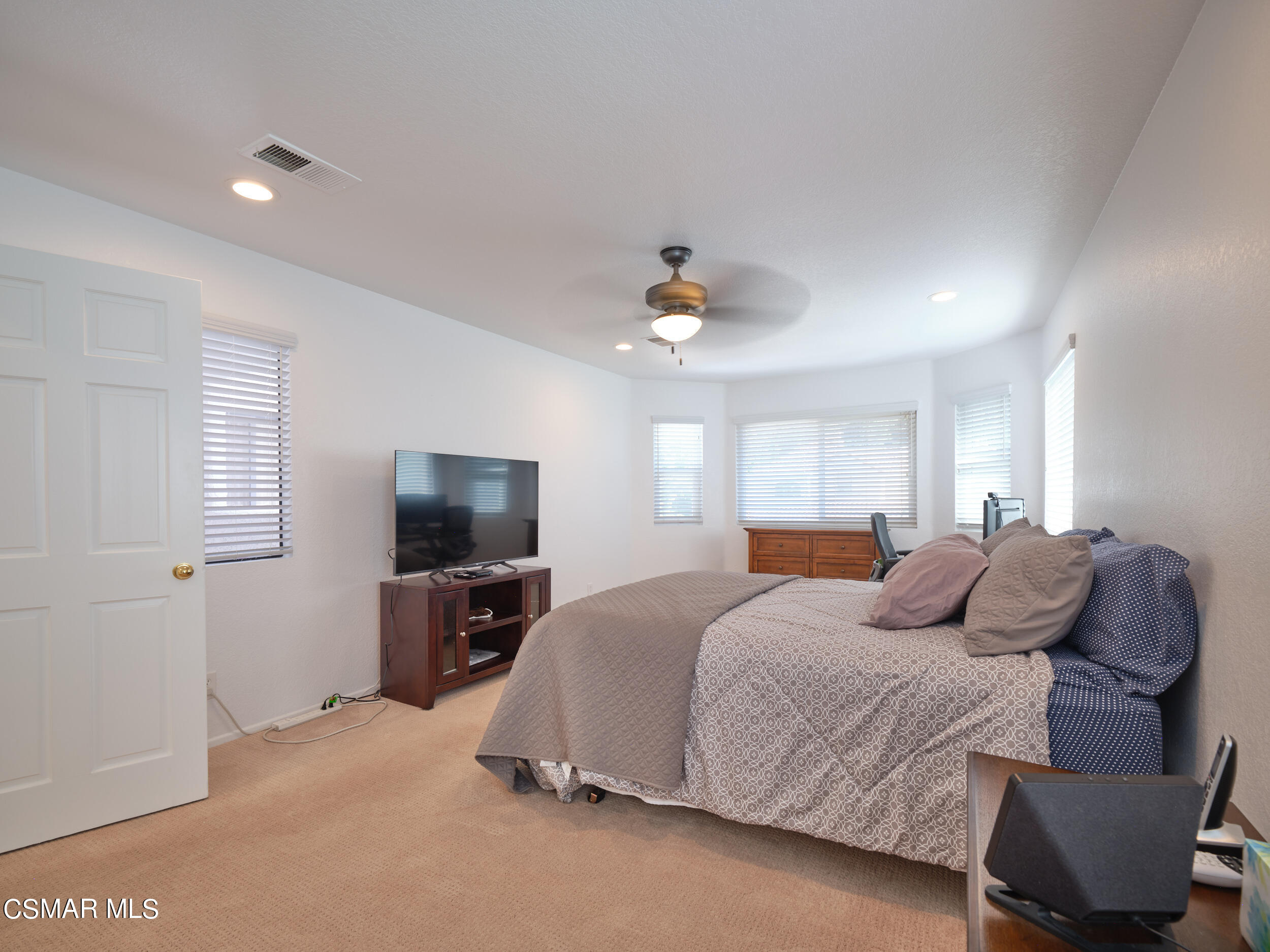 6067 Lake Lindero Drive