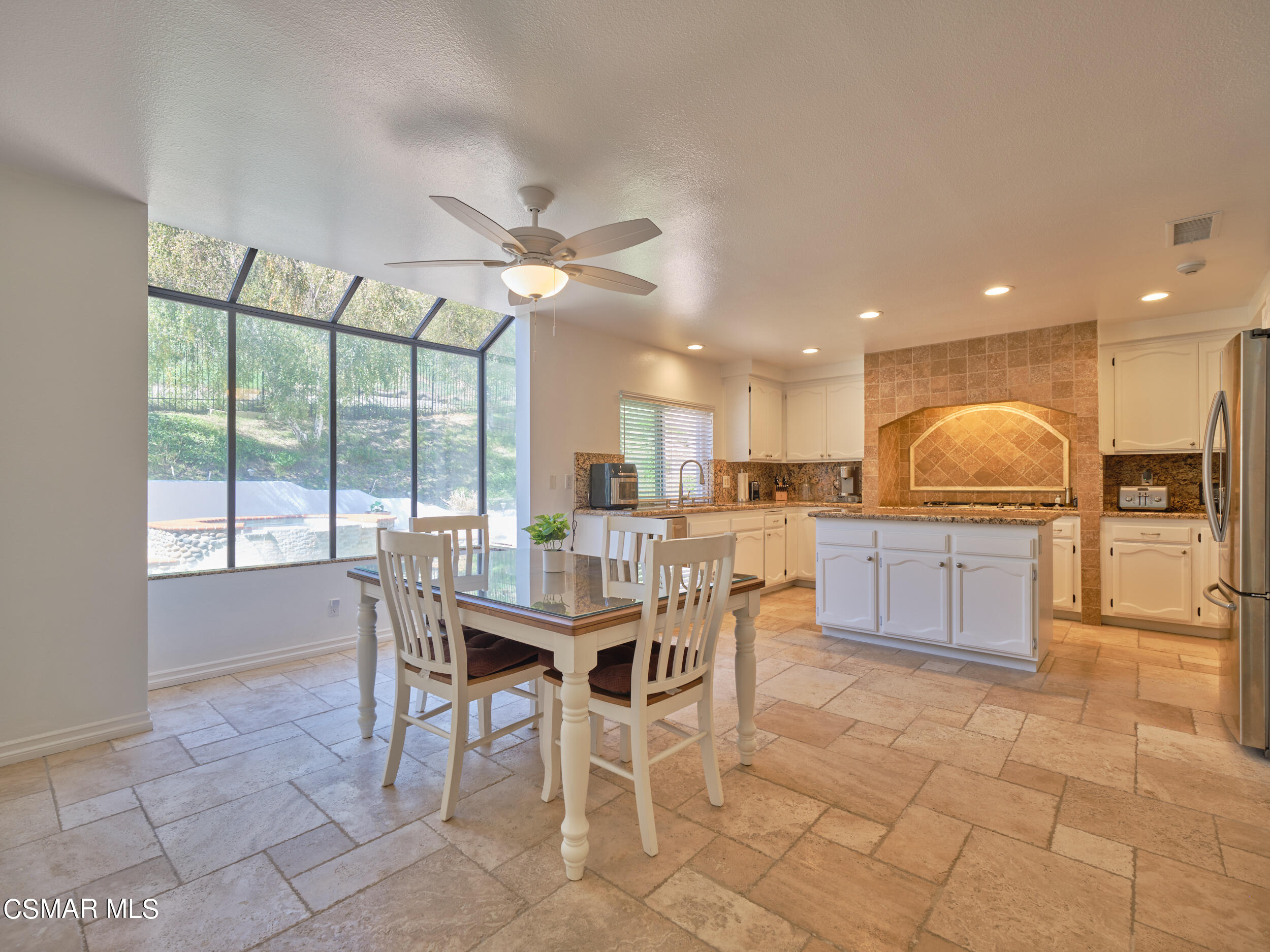 6067 Lake Lindero Drive