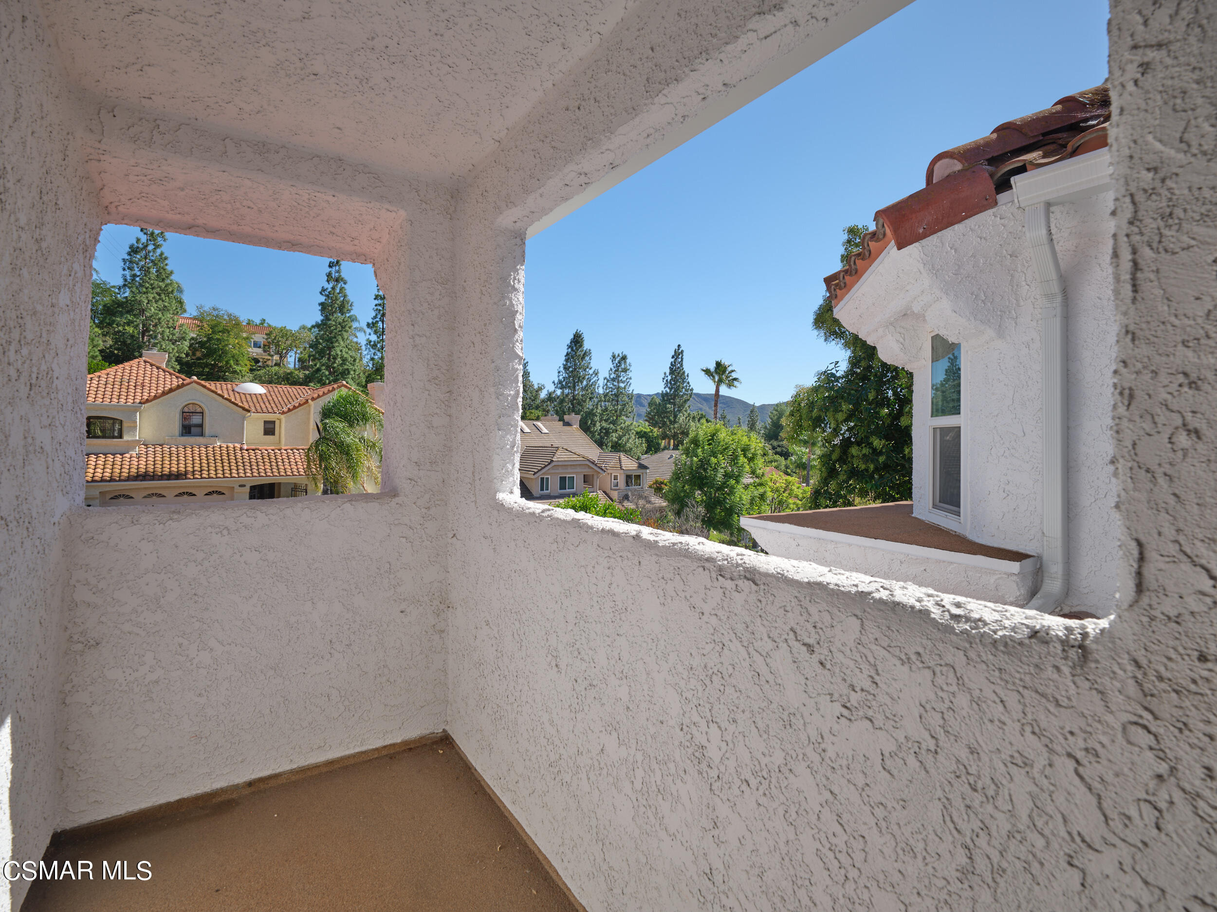 6067 Lake Lindero Drive