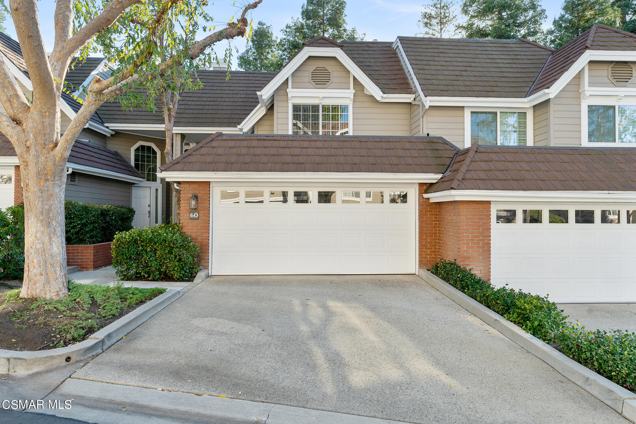 20950 Oxnard Street, 60