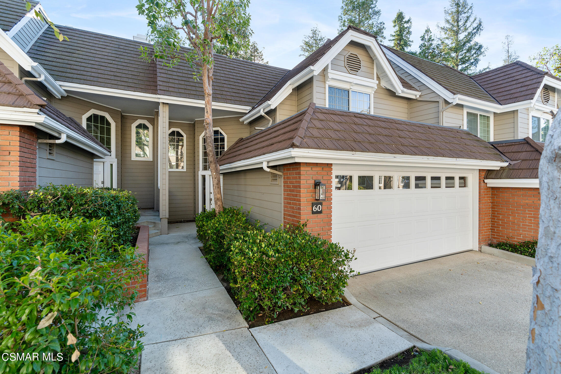 20950 Oxnard Street, 60