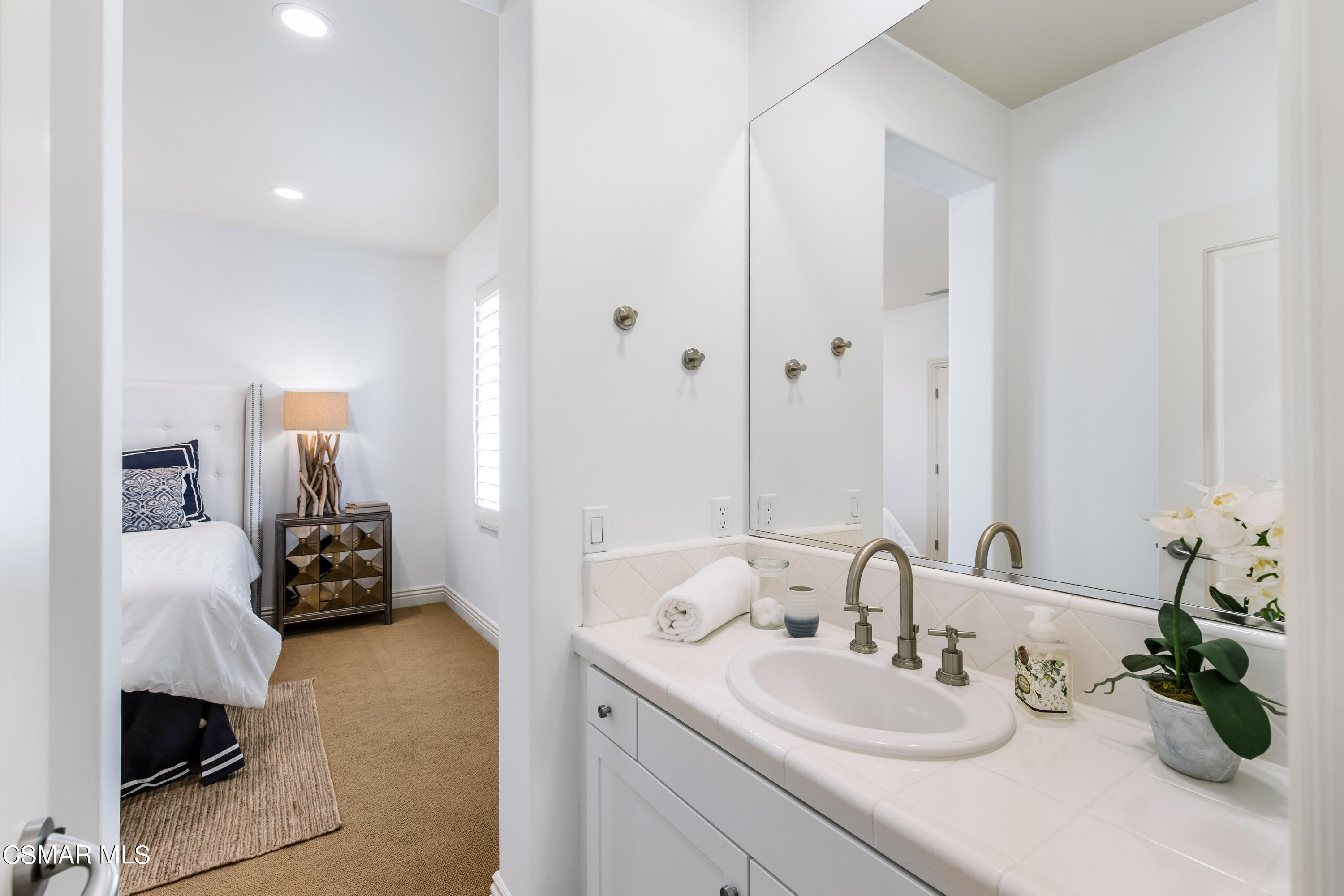 1467 Heather Oaks Lane