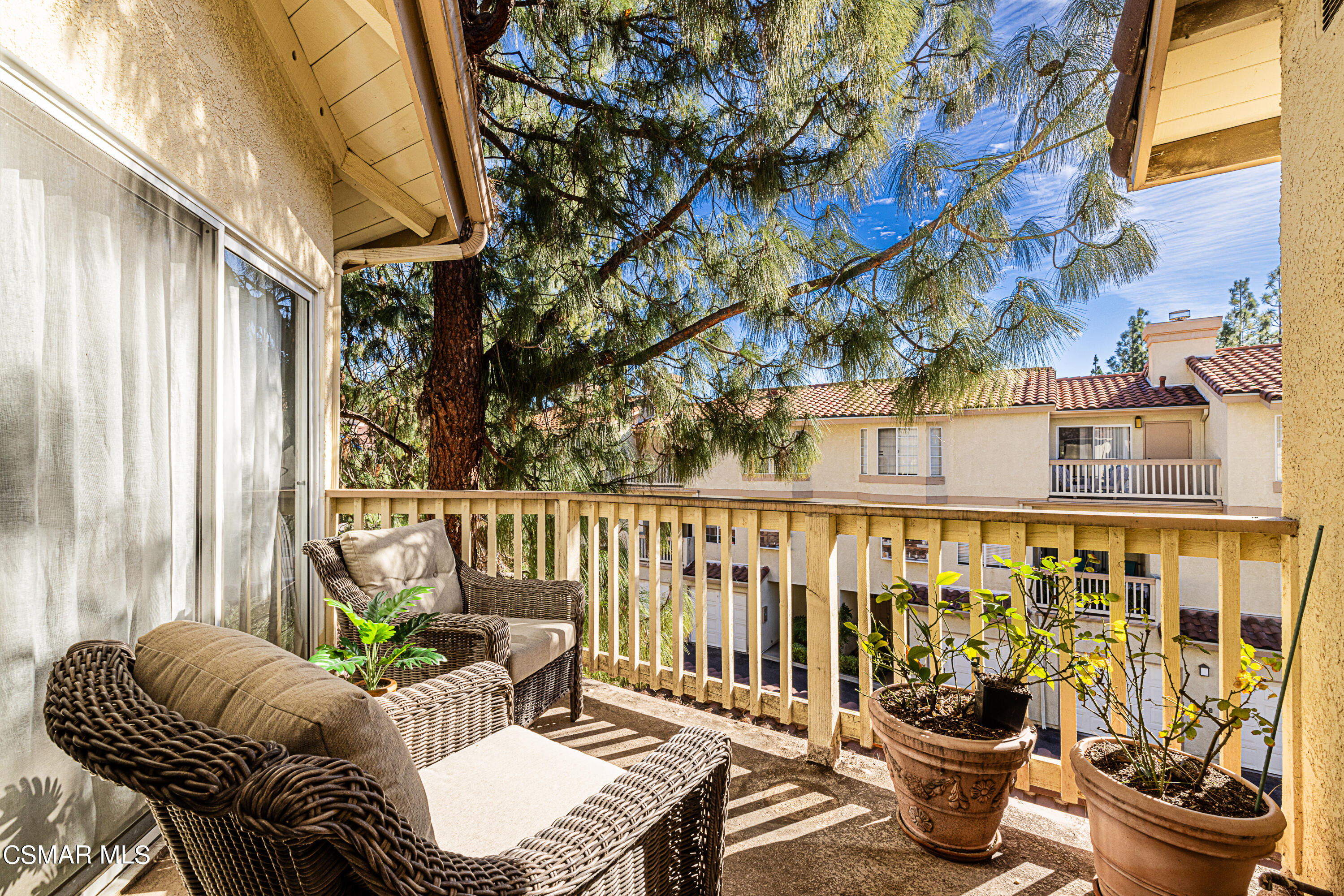 697 Sutton Crest Trail, 404