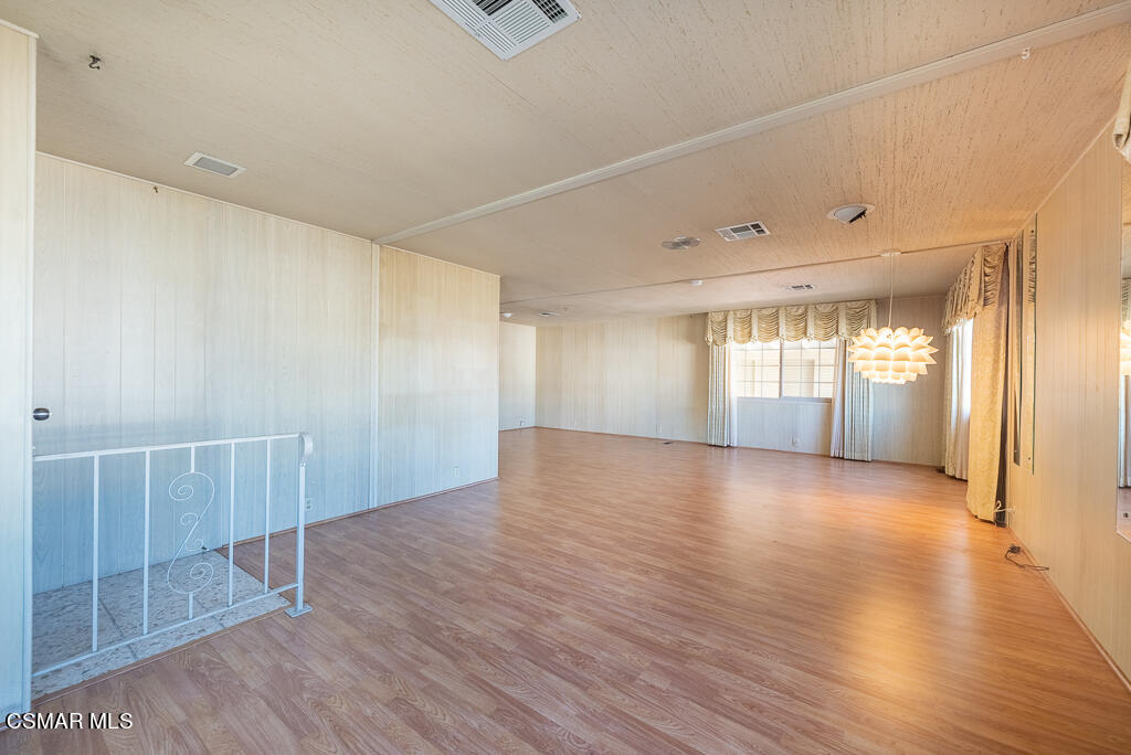 2 Christina Avenue, 184