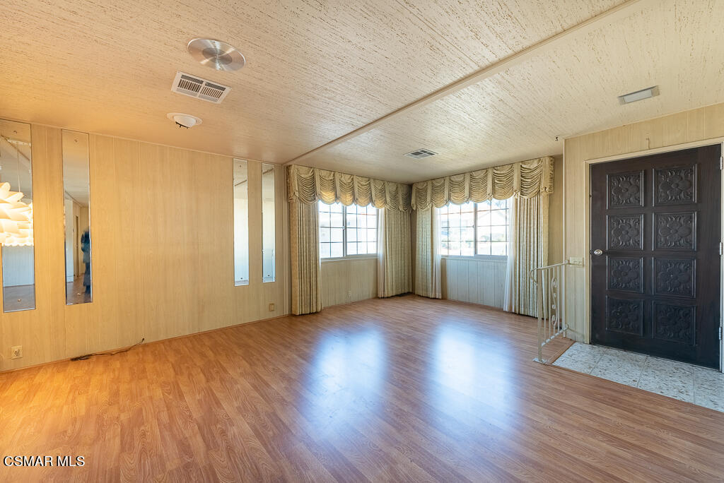 2 Christina Avenue, 184