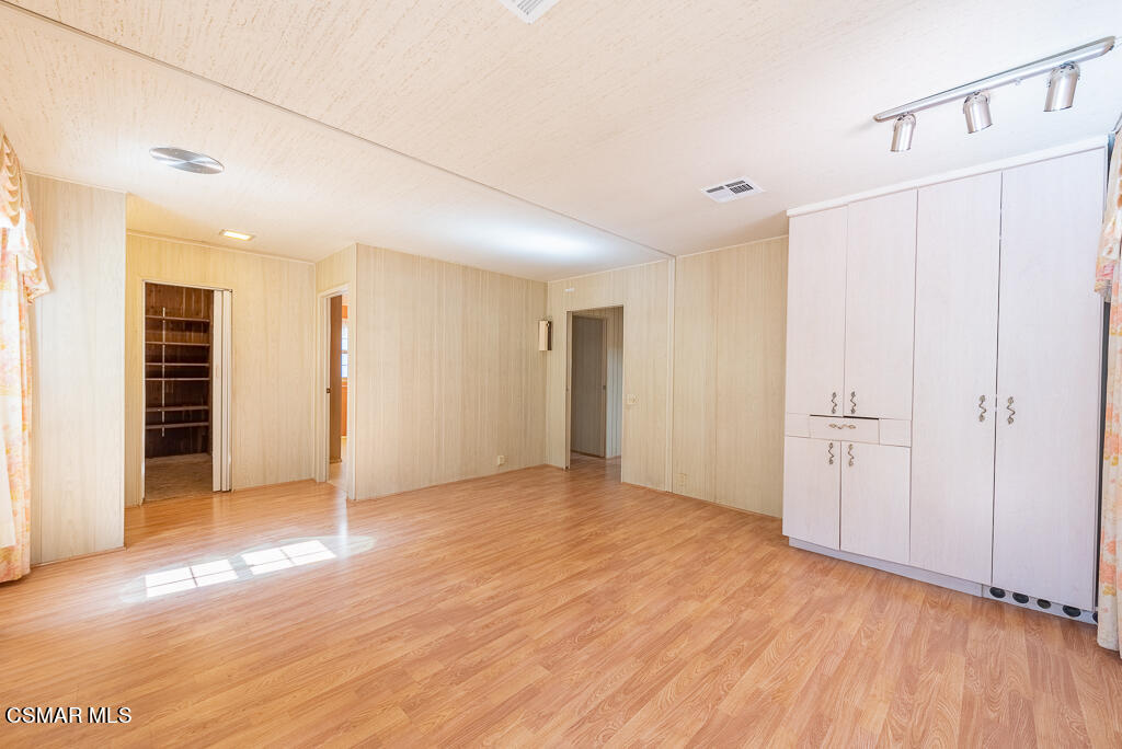 2 Christina Avenue, 184