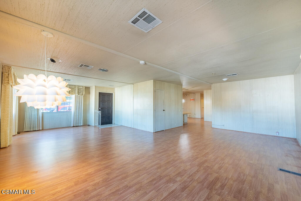 2 Christina Avenue, 184