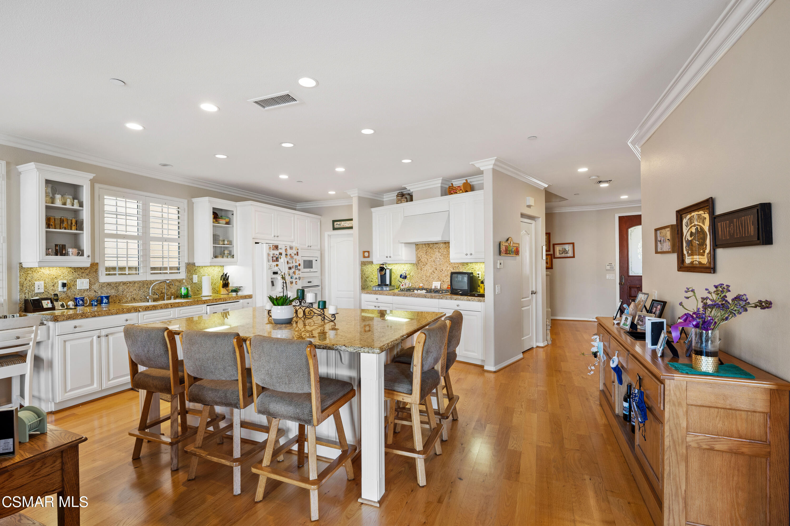 1470 Viewpoint Drive