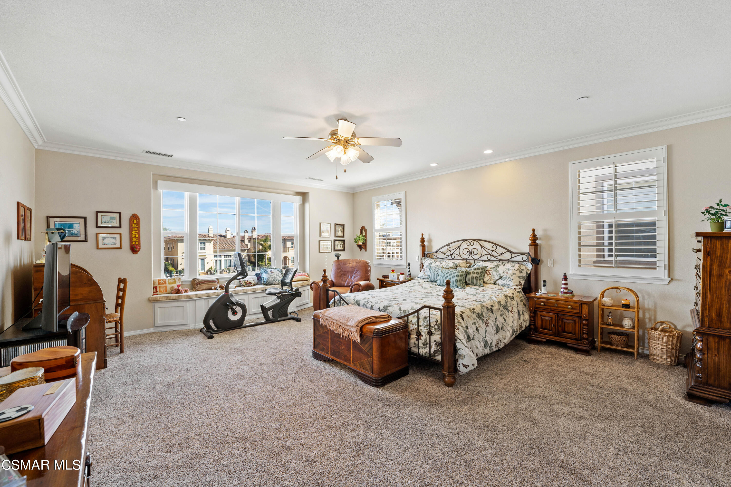 1470 Viewpoint Drive