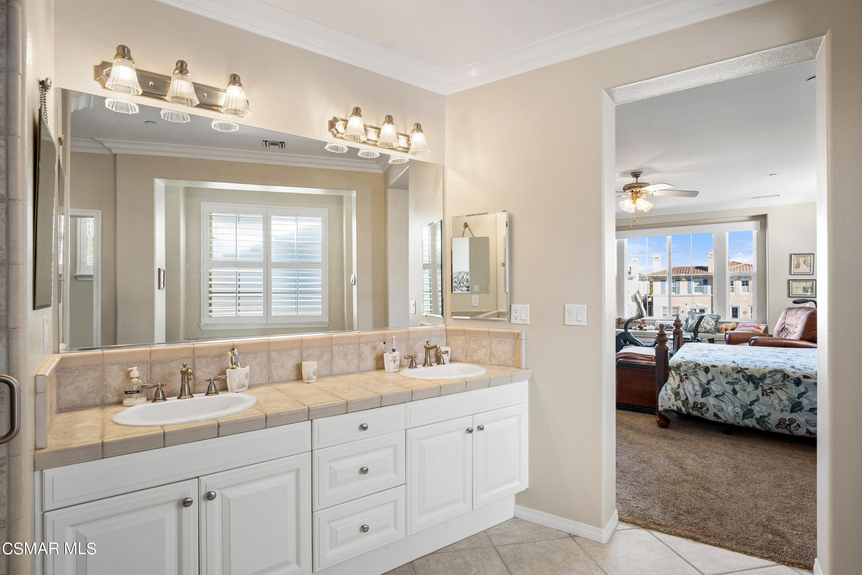 1470 Viewpoint Drive