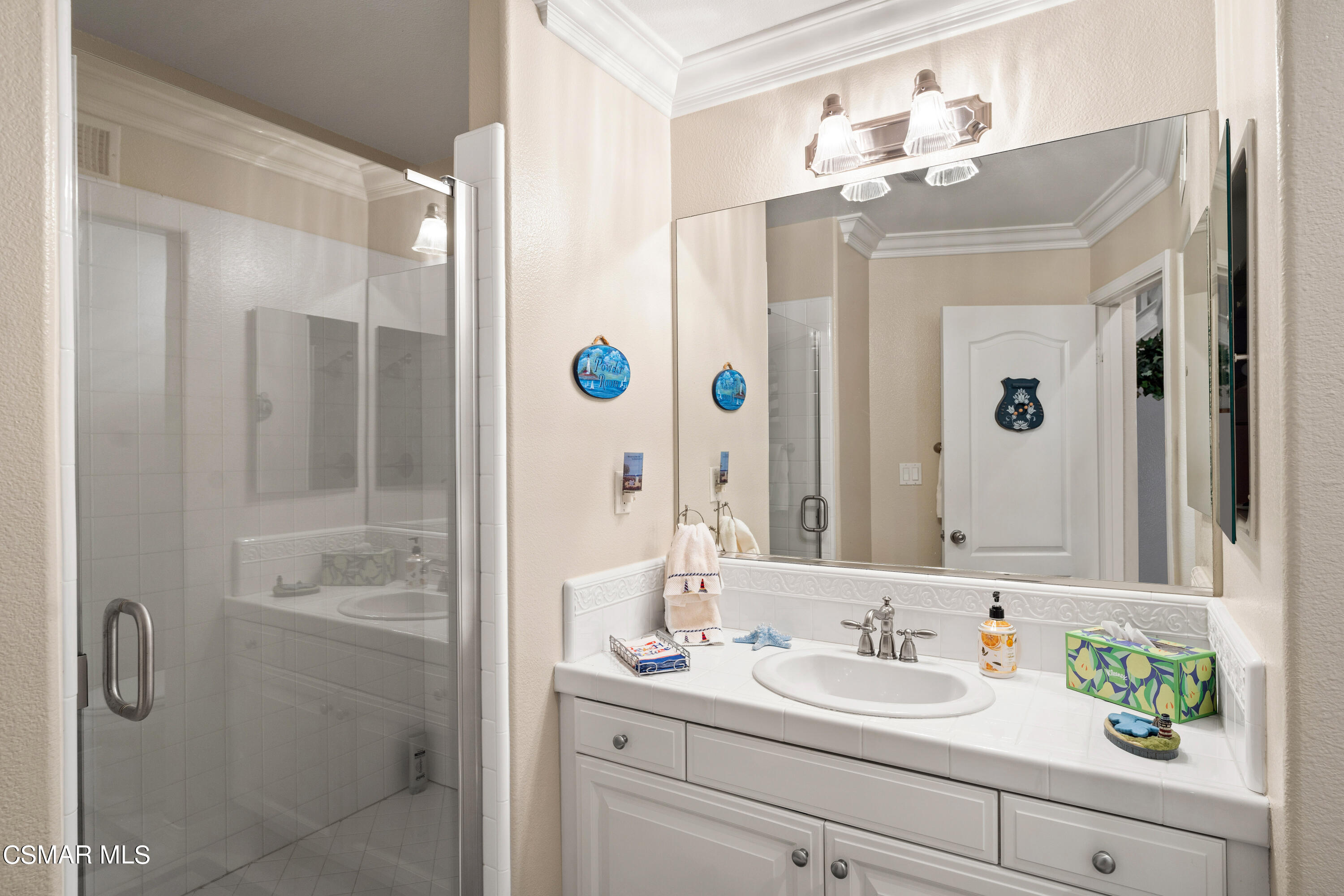 1470 Viewpoint Drive