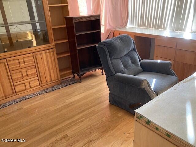 6520 Longridge Avenue