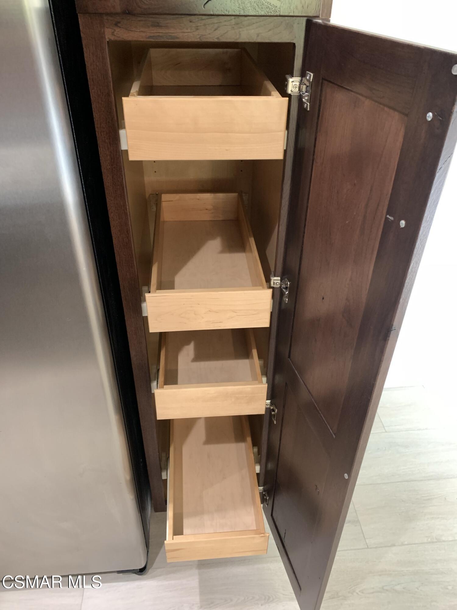 1242 Landsburn Circle