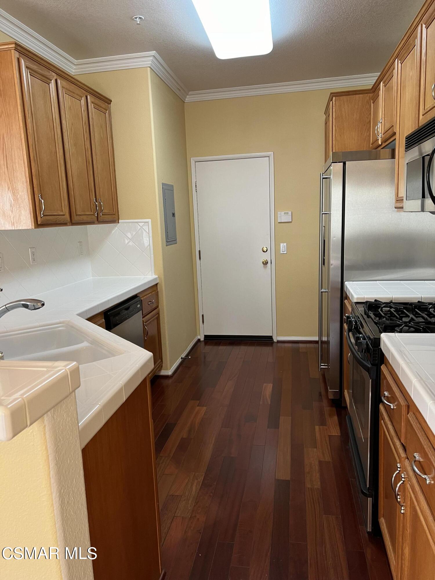 1325 Ashton Park Lane