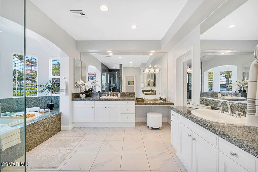 6003 Caledonia Court