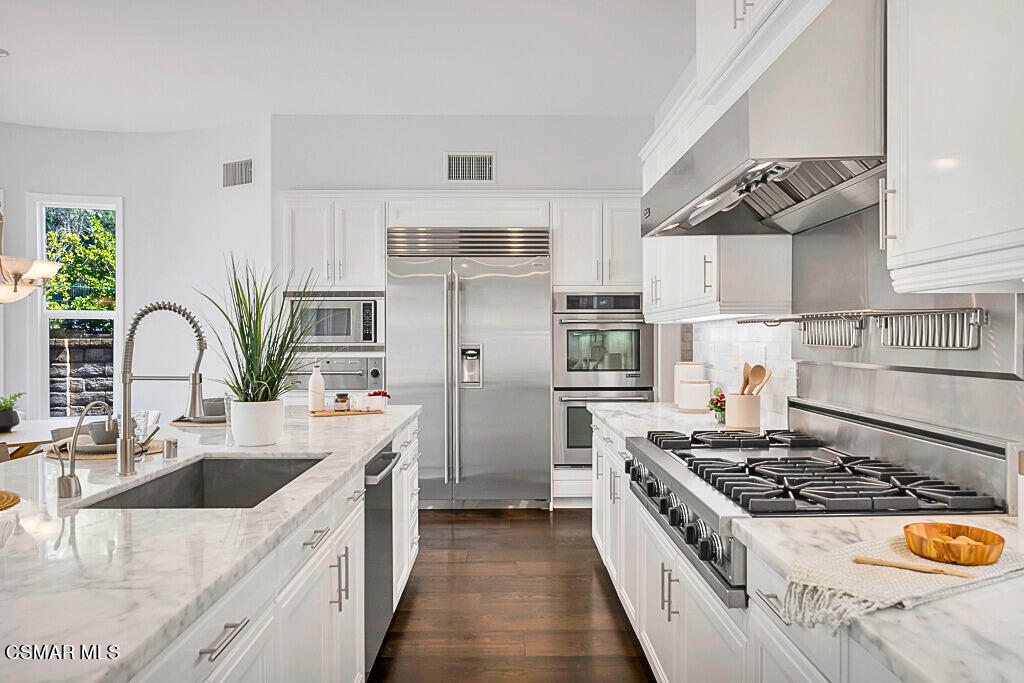 6003 Caledonia Court