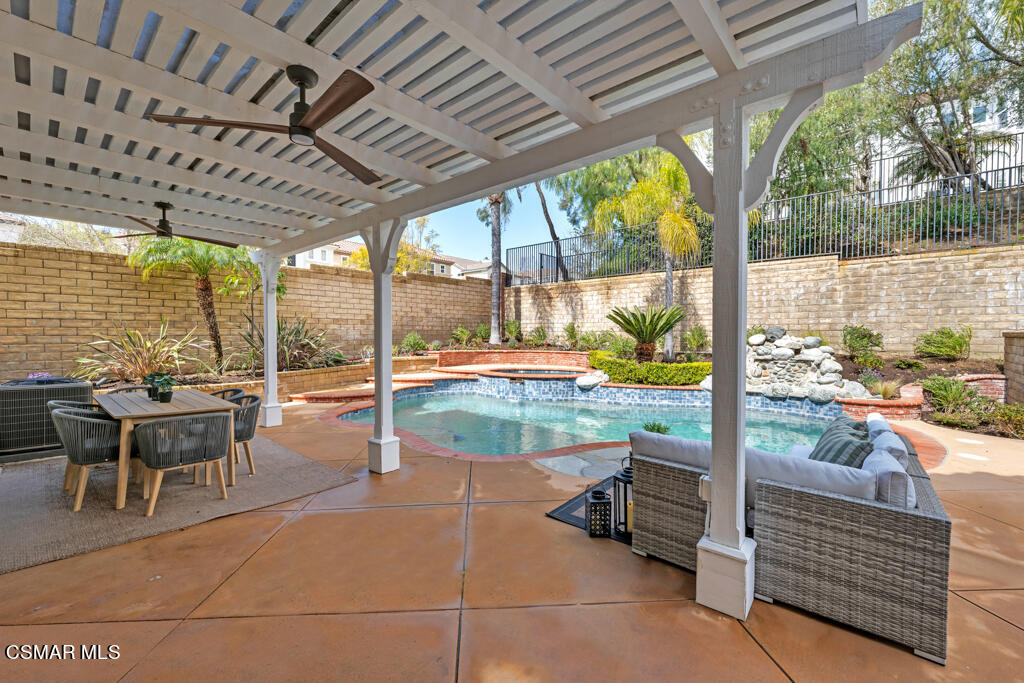 6003 Caledonia Court