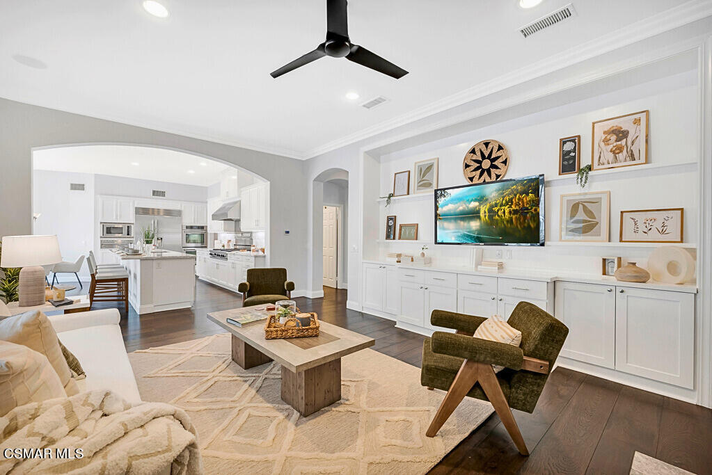 6003 Caledonia Court