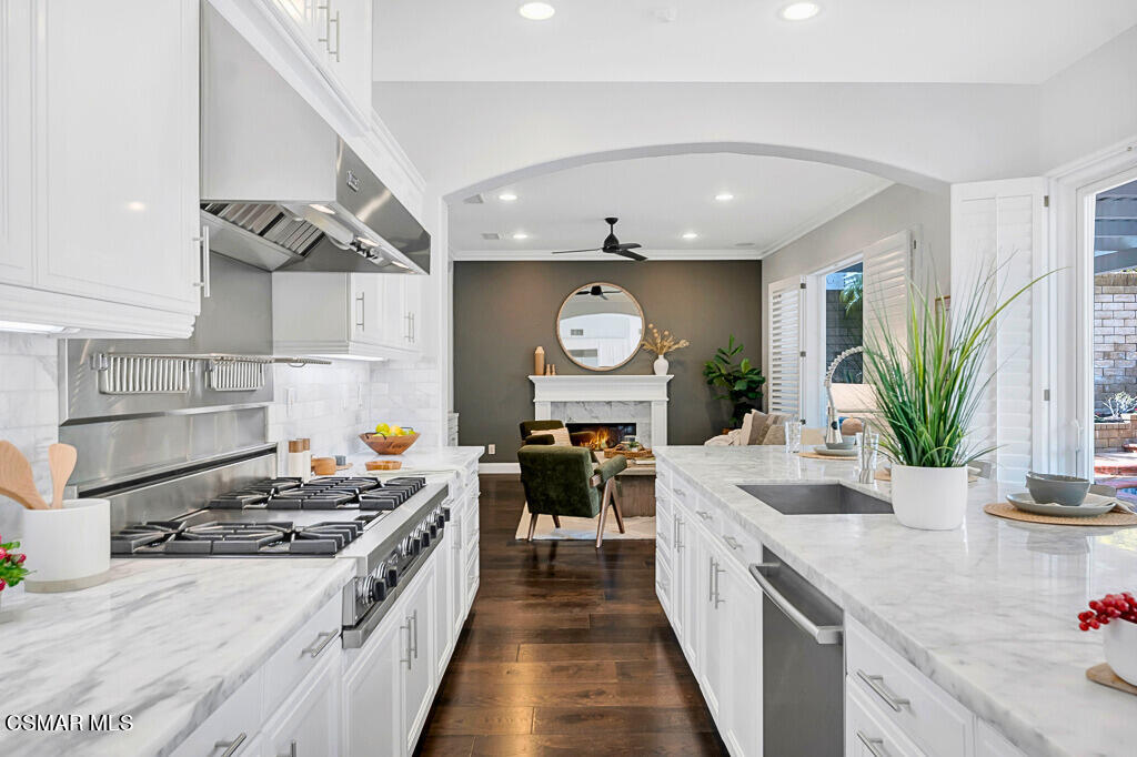 6003 Caledonia Court