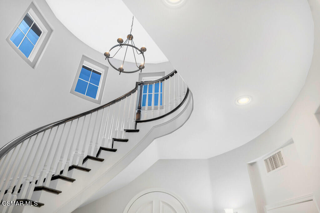 6003 Caledonia Court