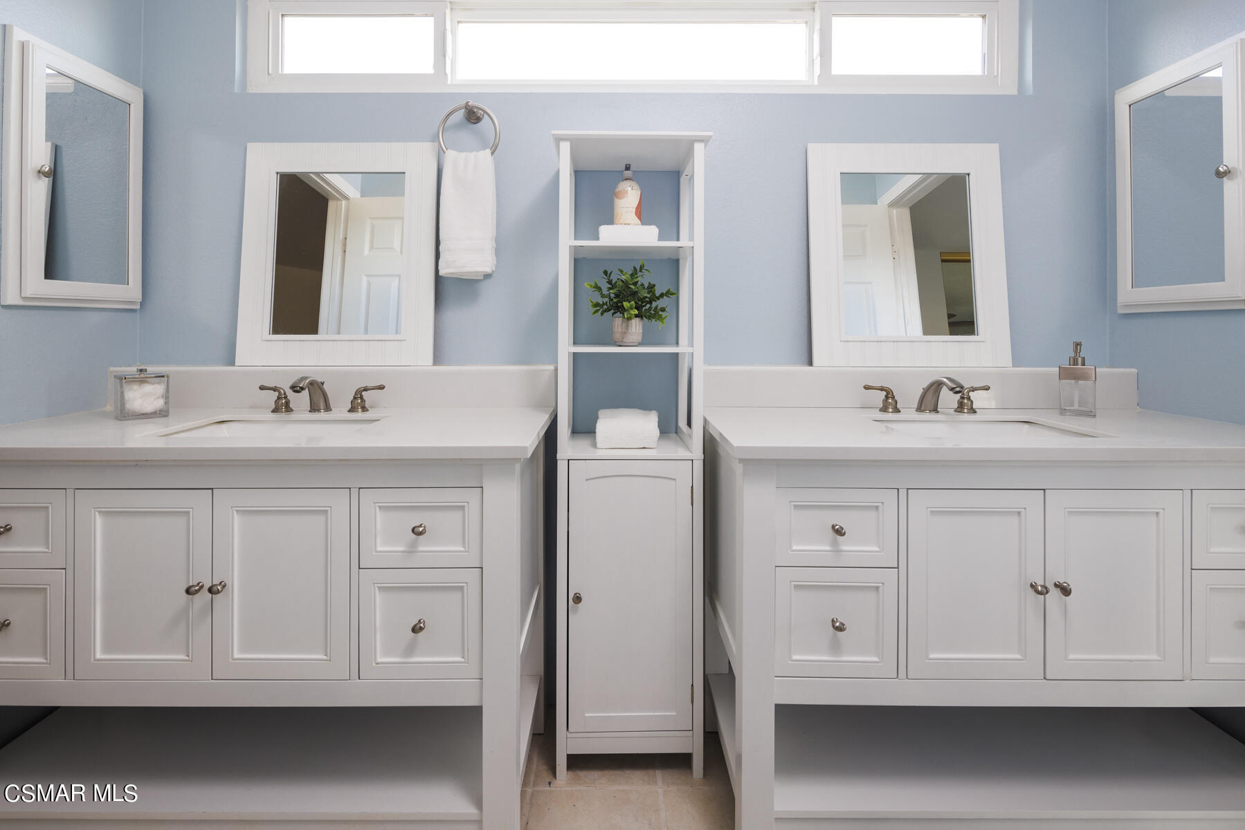 3156 Versaille Court