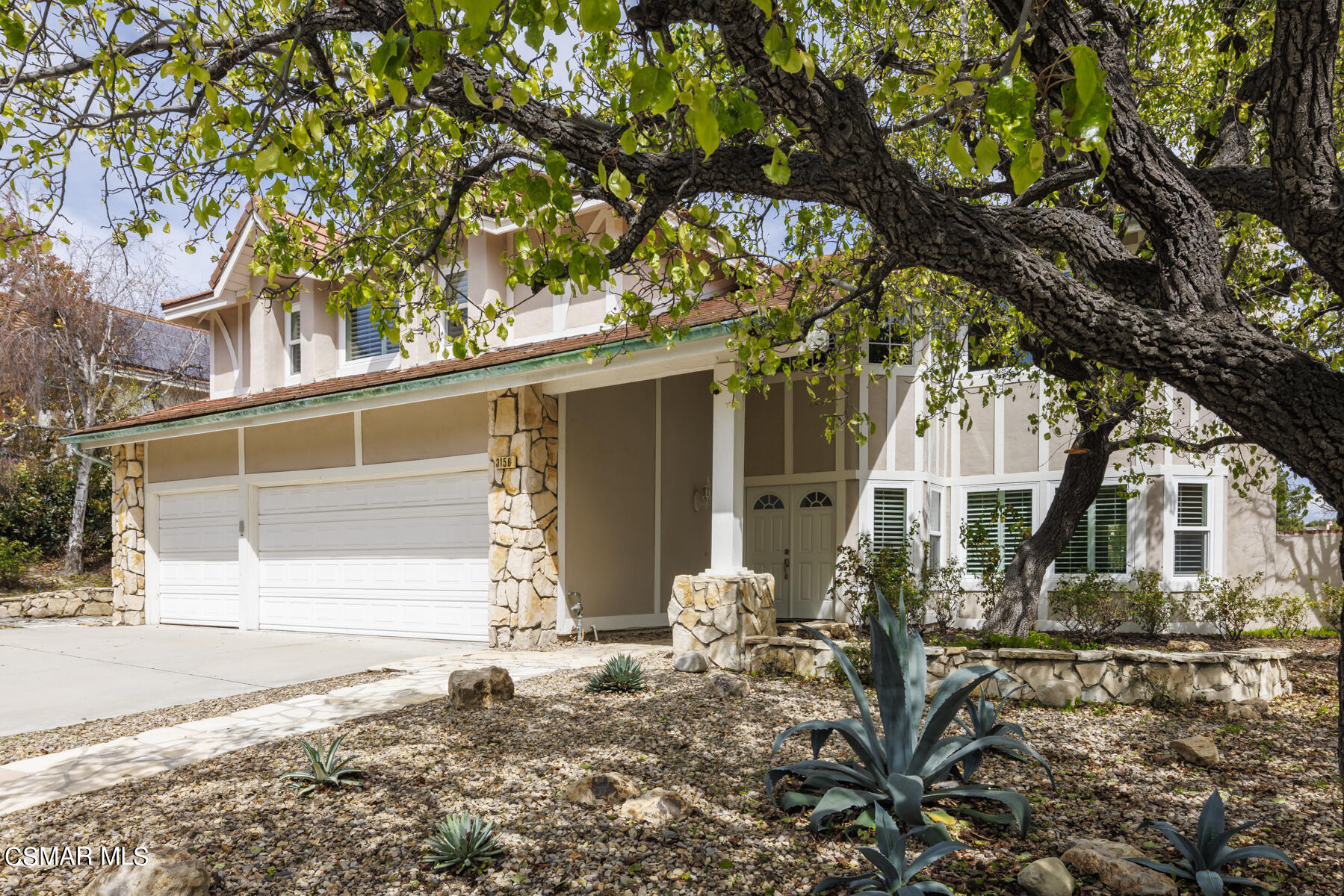 3156 Versaille Court