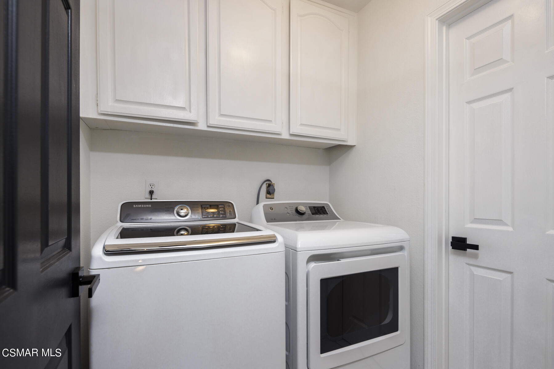 3156 Versaille Court