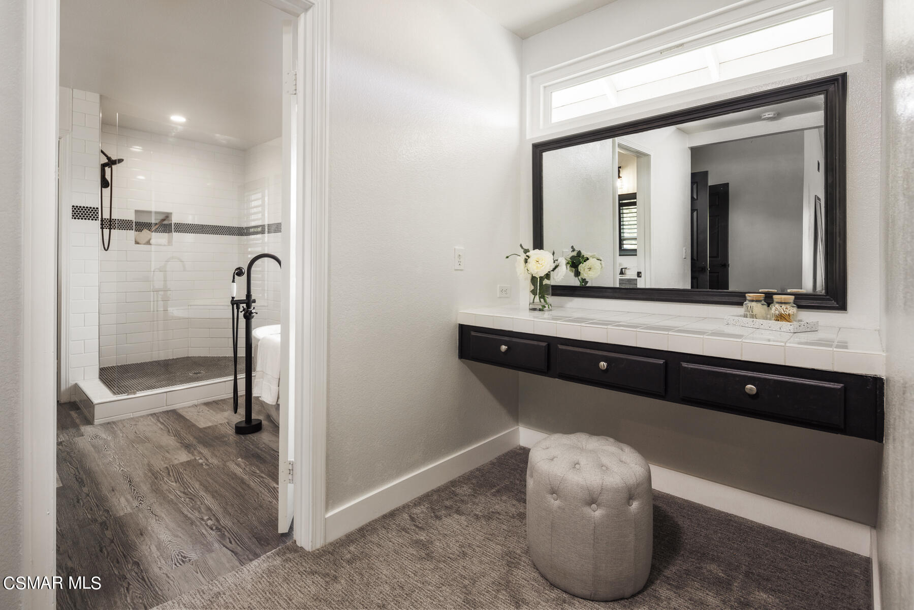 3156 Versaille Court