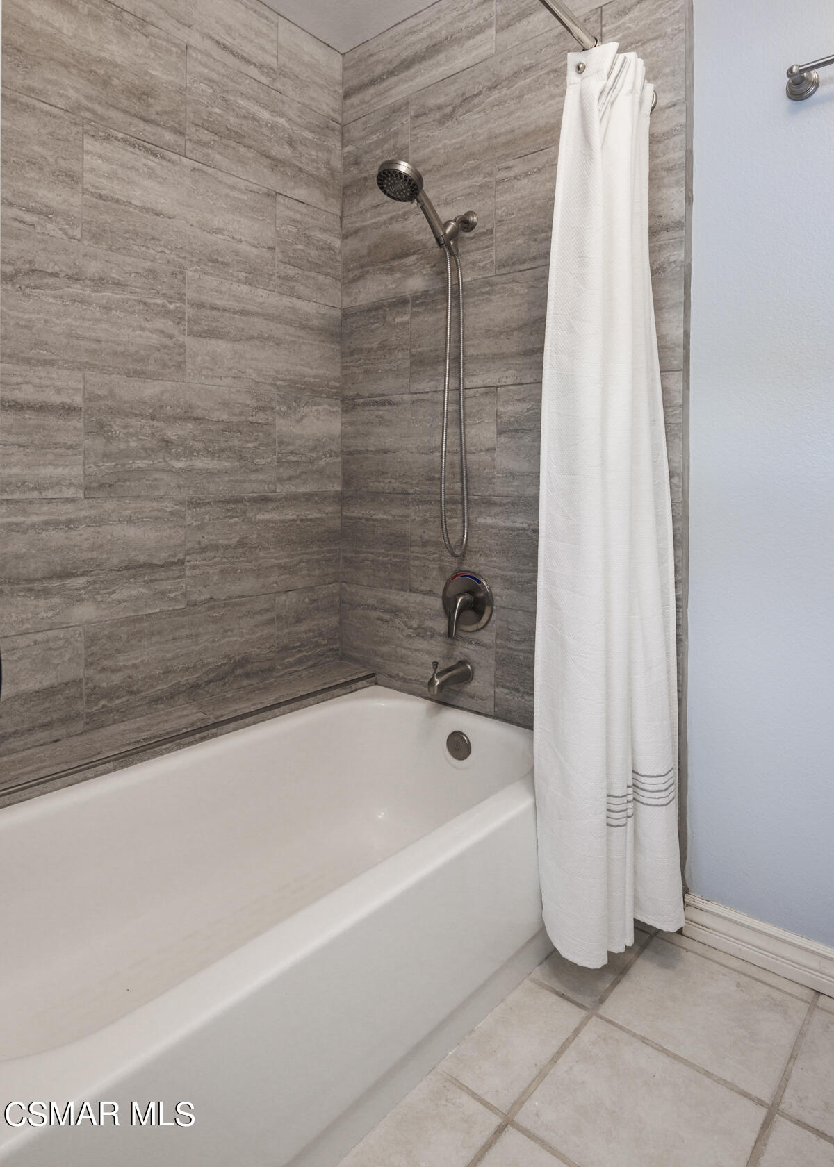 3156 Versaille Court