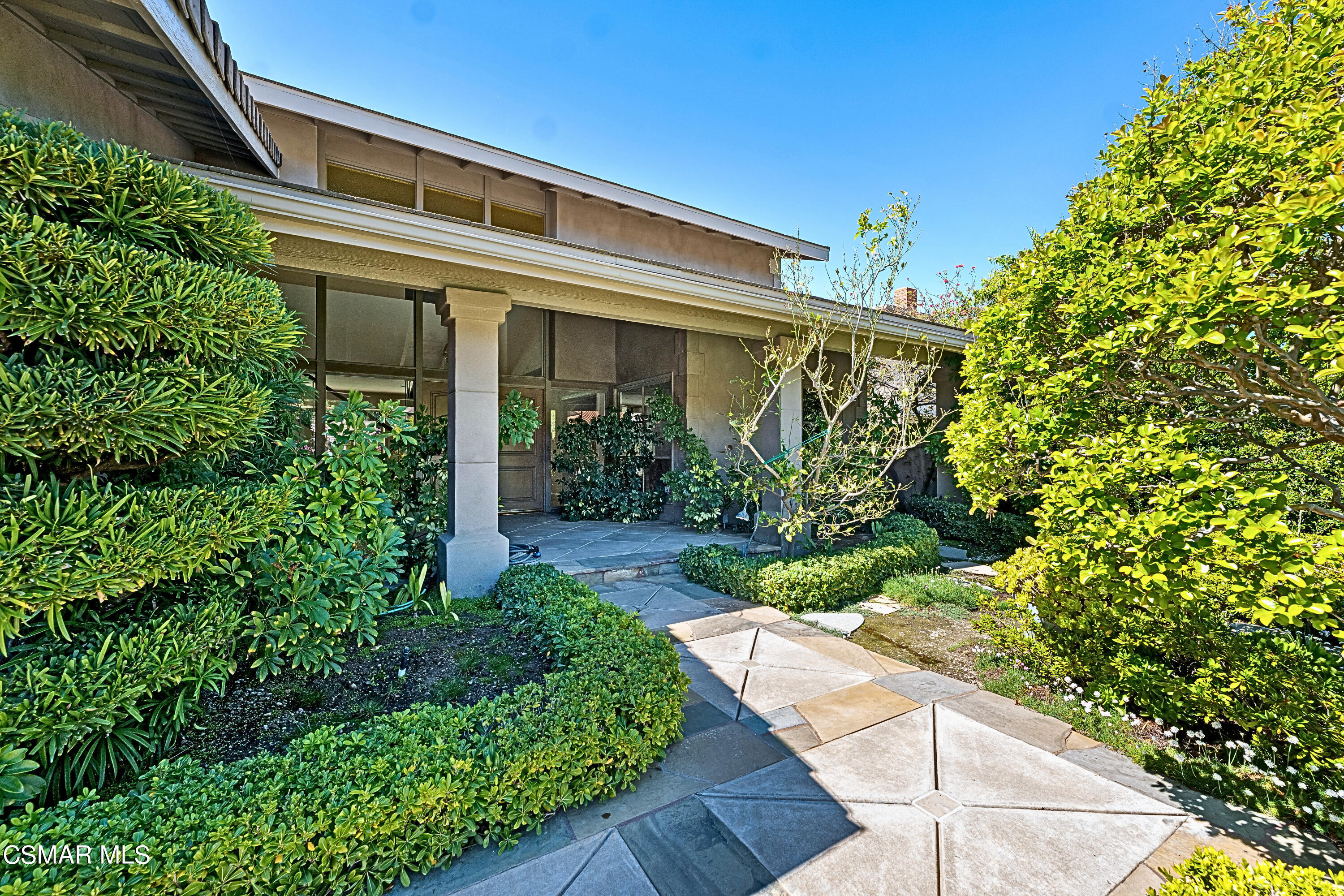 19432 Pine Valley Avenue