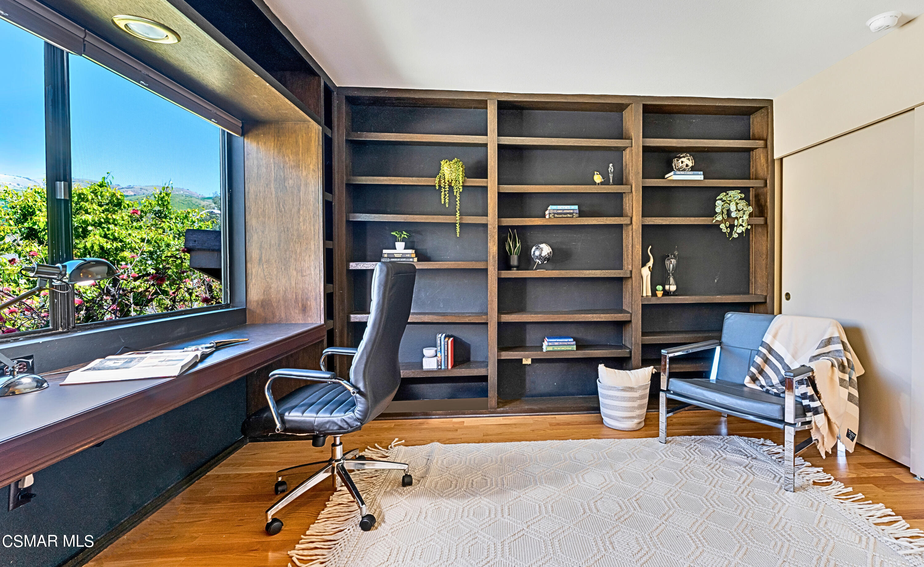 19432 Pine Valley Avenue