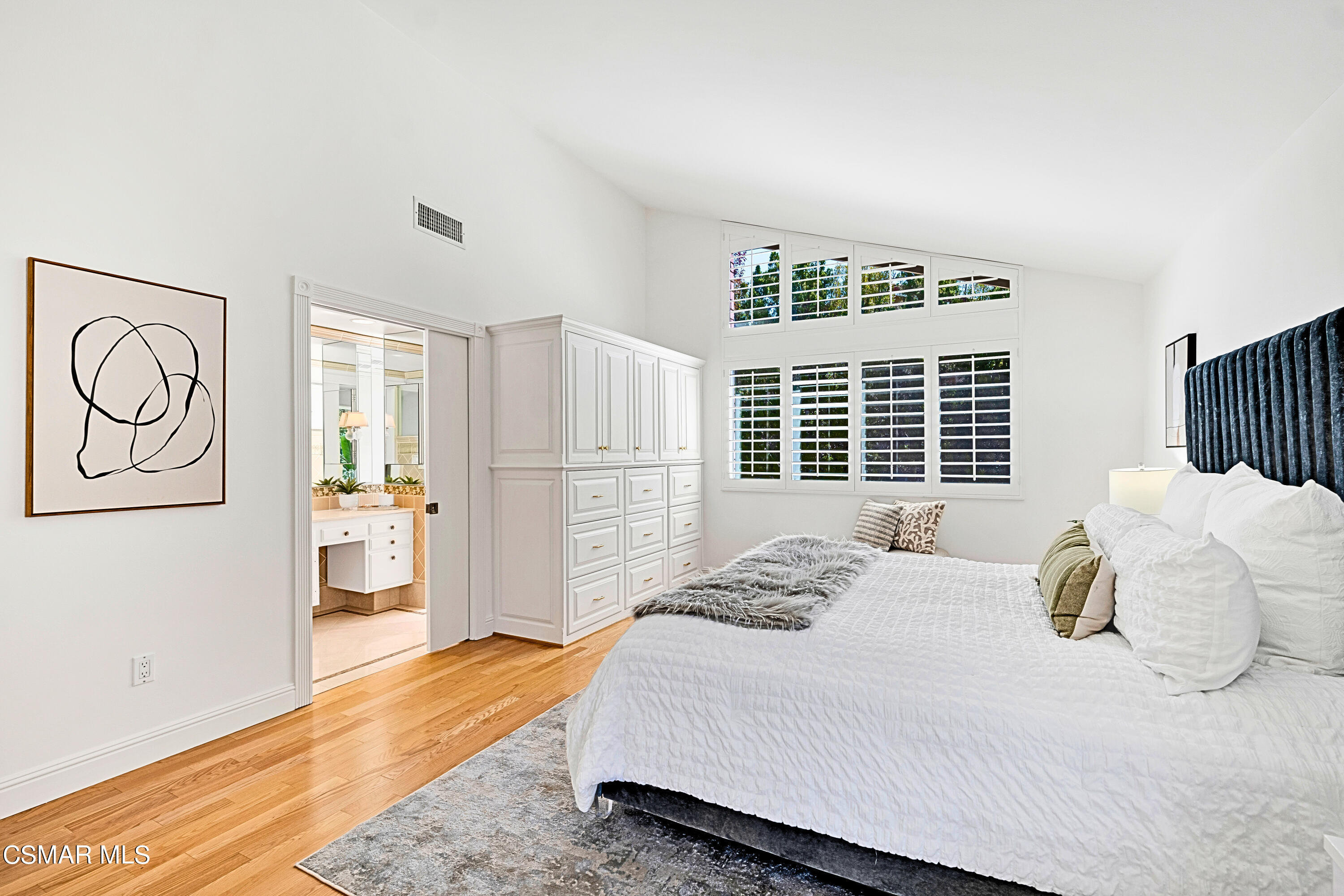 19432 Pine Valley Avenue