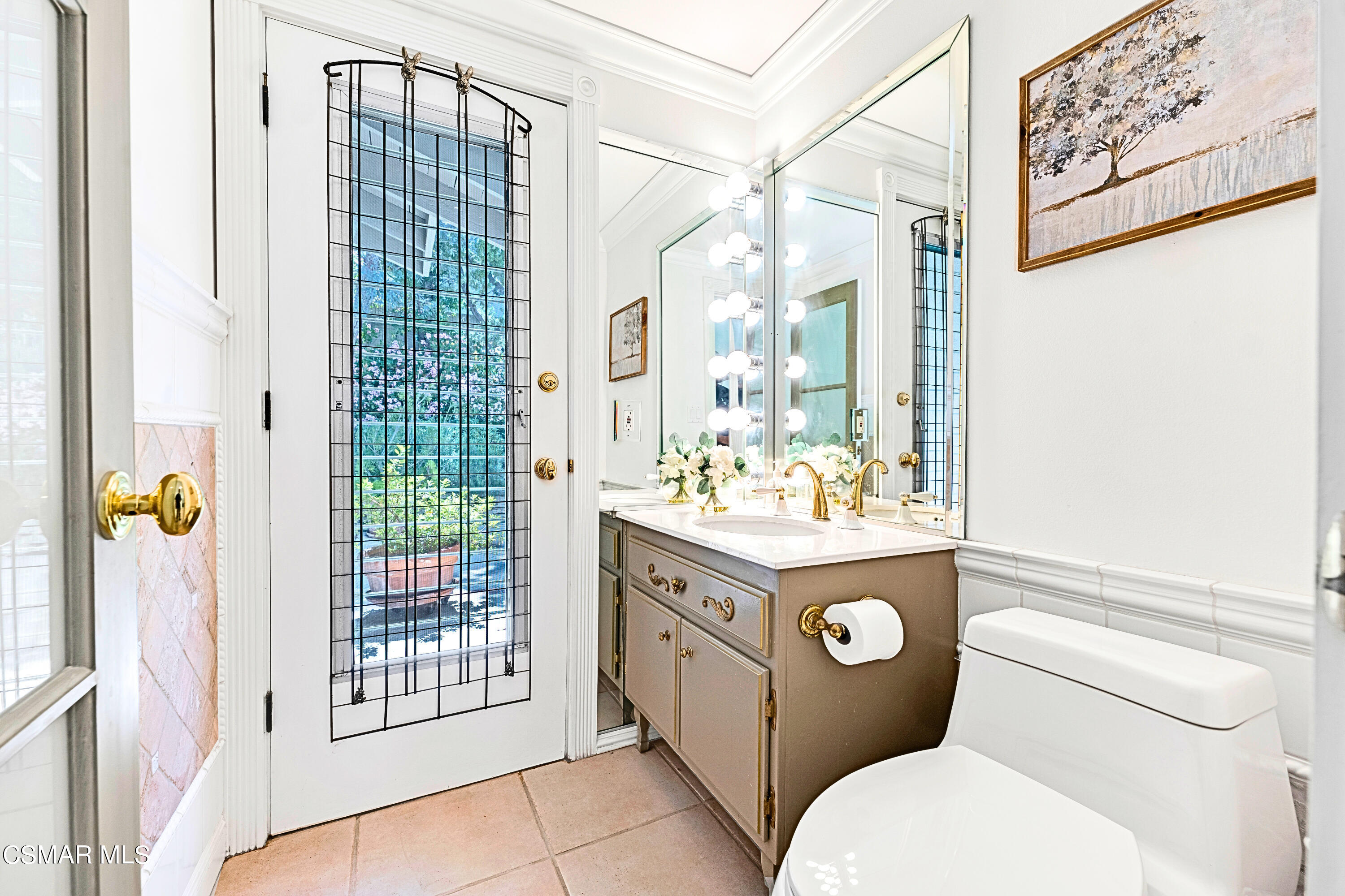 19432 Pine Valley Avenue