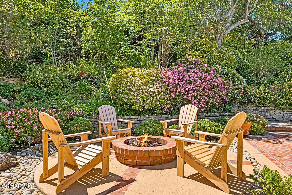 19432 Pine Valley Avenue