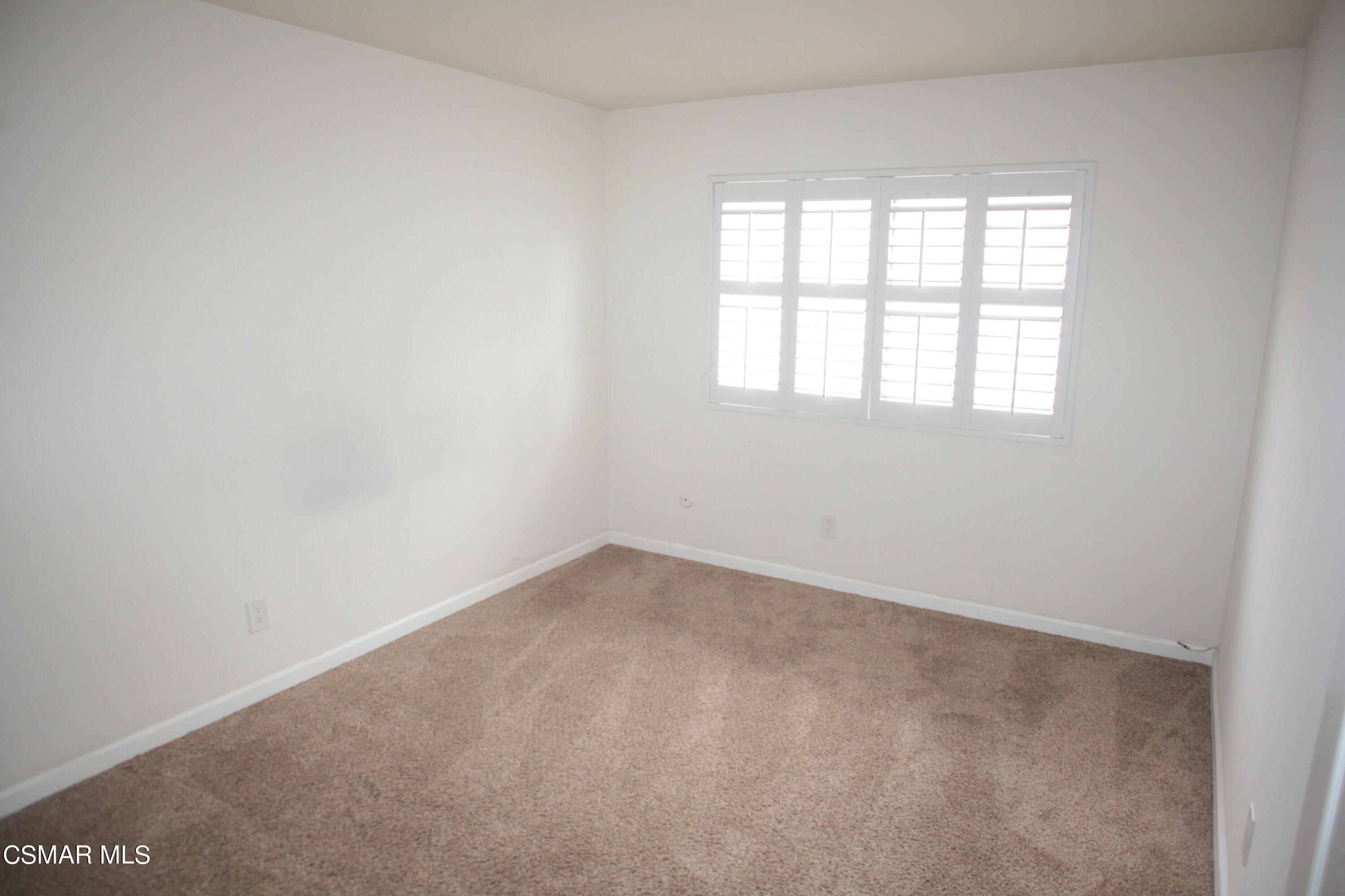 6121 Shoup Avenue, 25