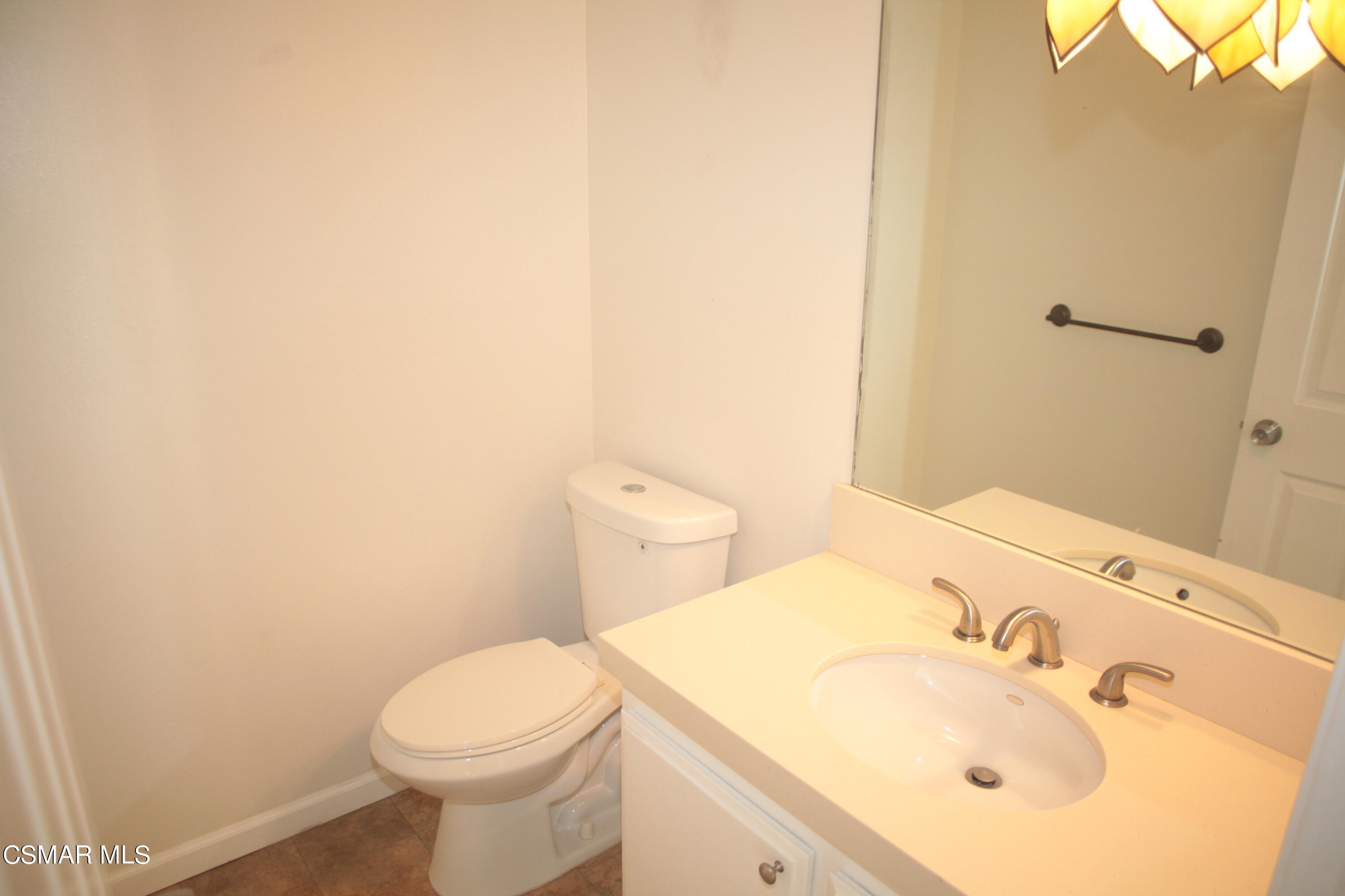 6121 Shoup Avenue, 25