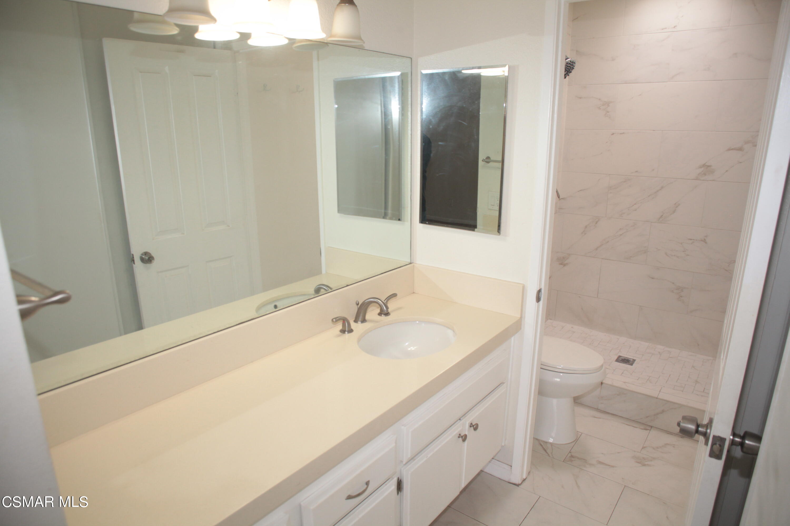 6121 Shoup Avenue, 25