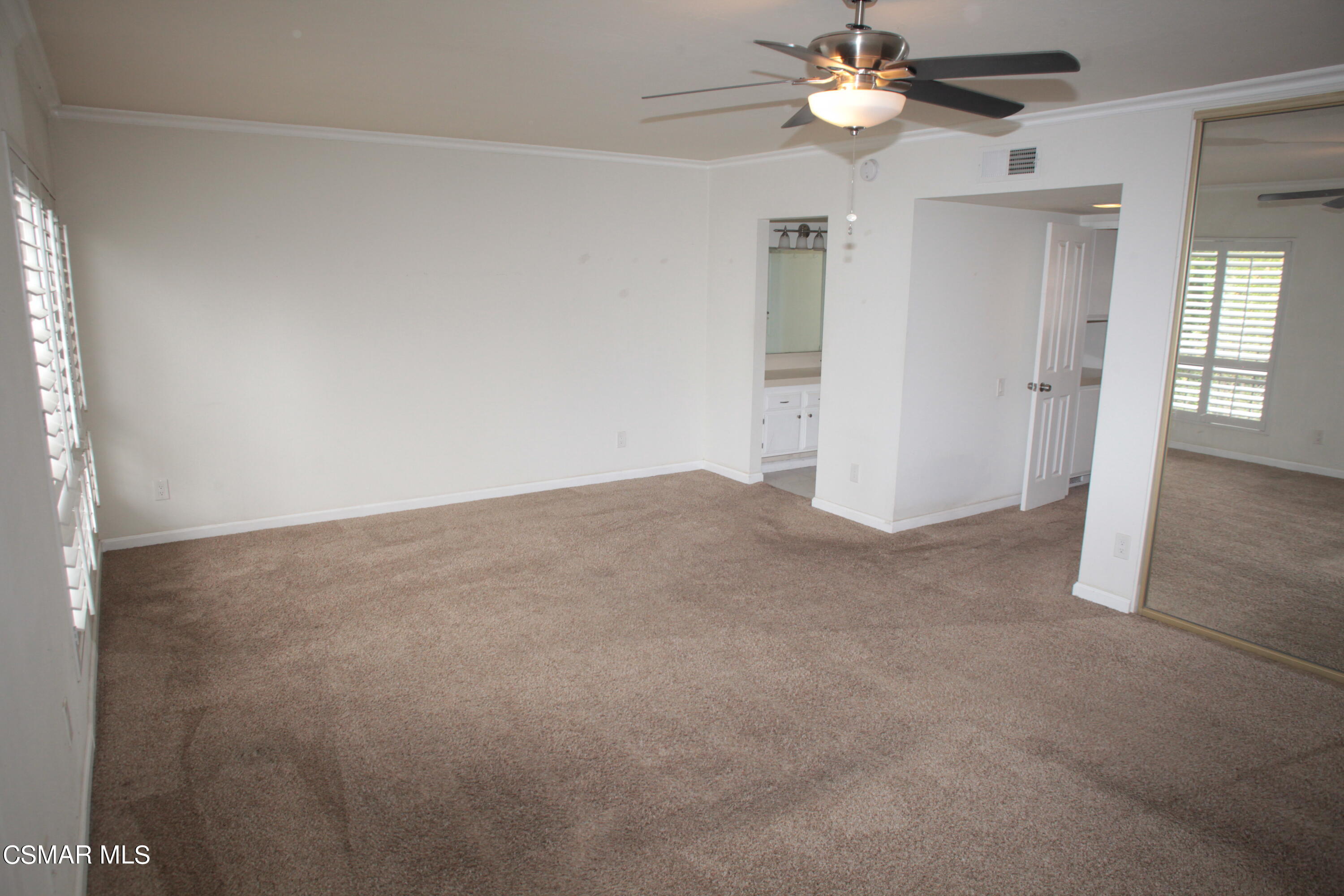 6121 Shoup Avenue, 25