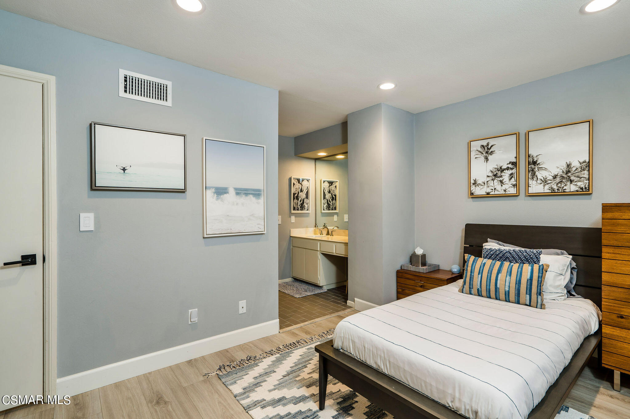 1588 Valecroft Avenue