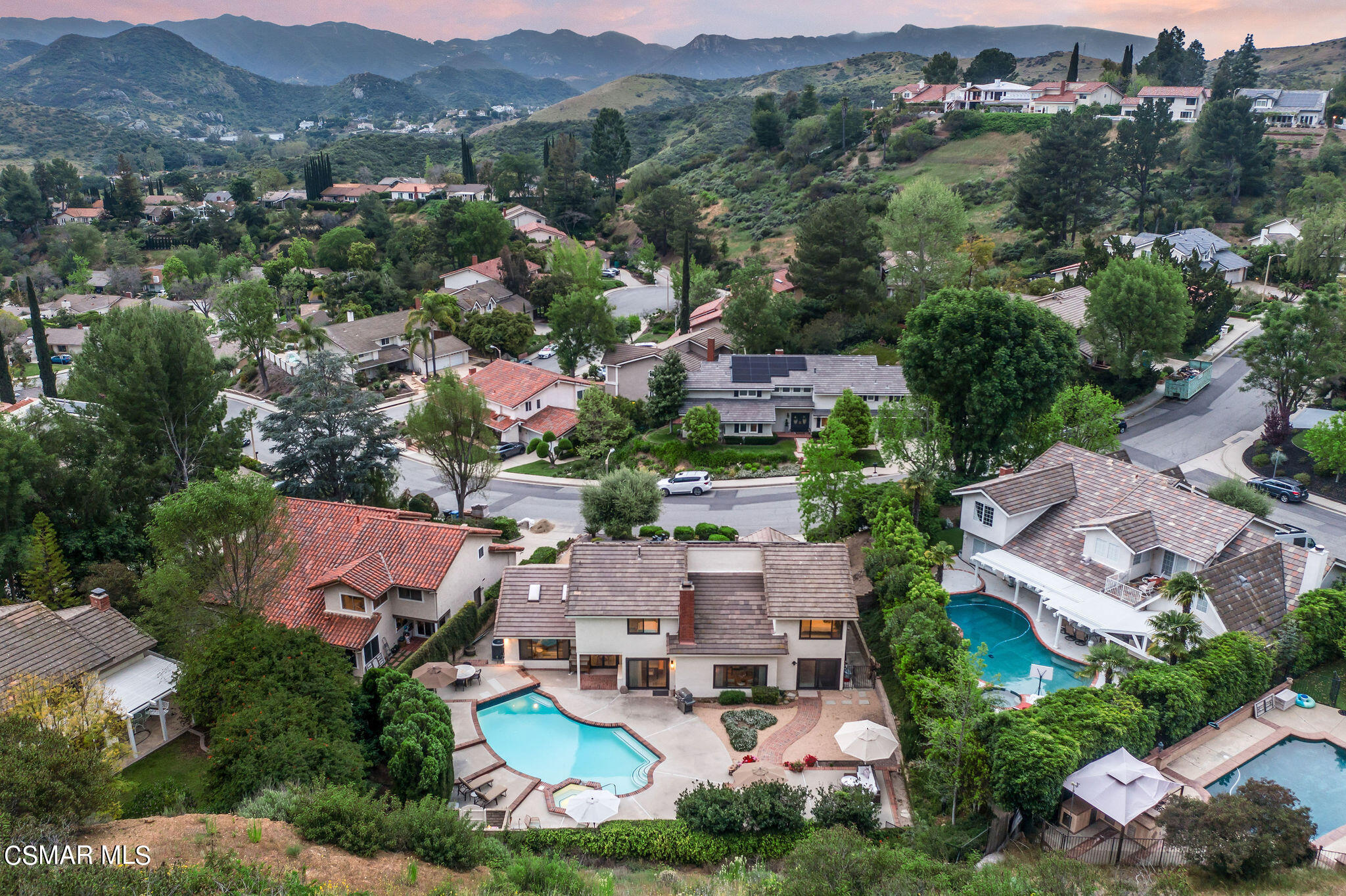 1588 Valecroft Avenue