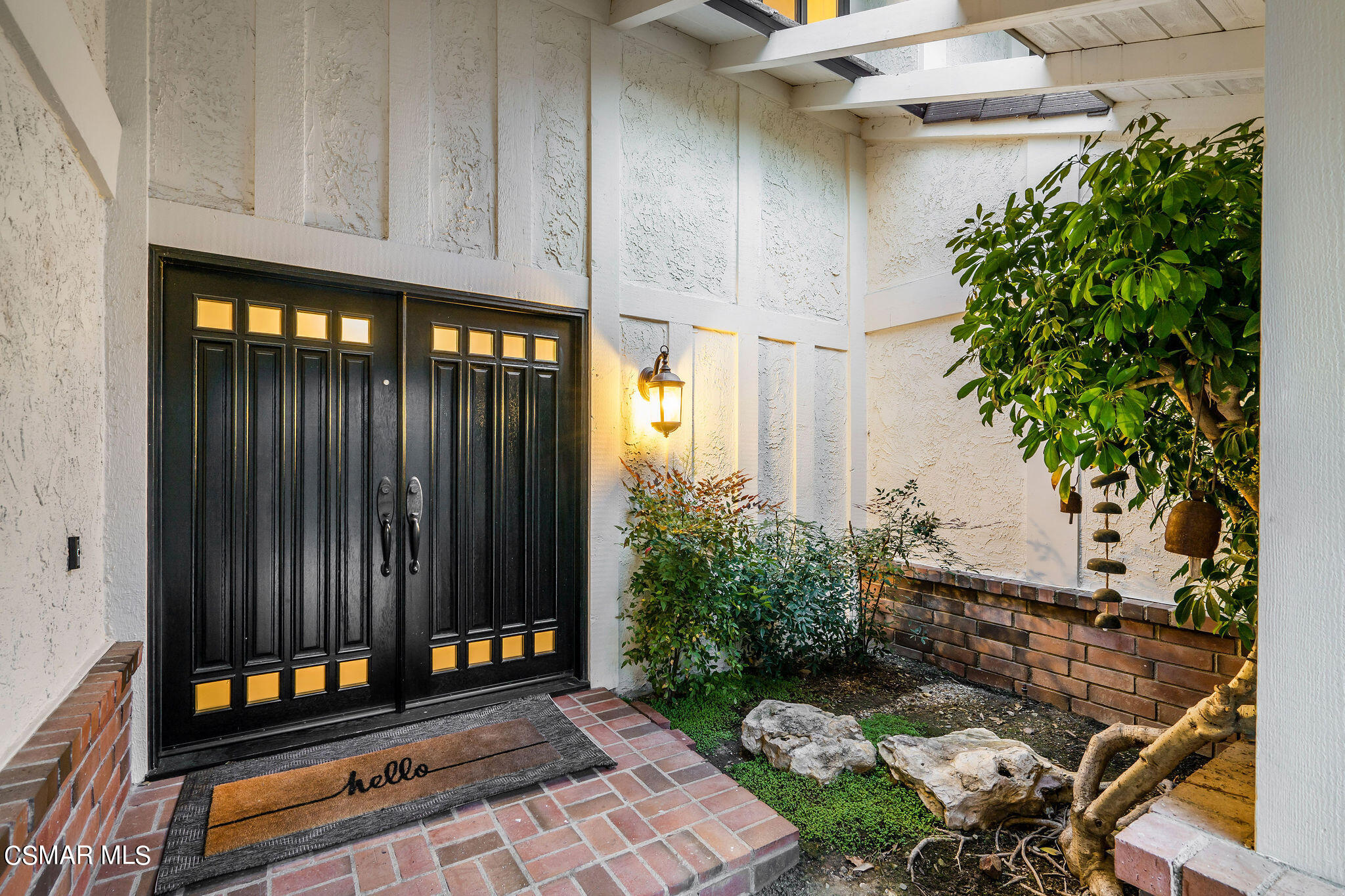 1588 Valecroft Avenue