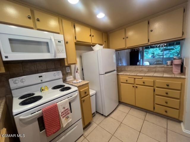 460 Arbor Lane Court, 204