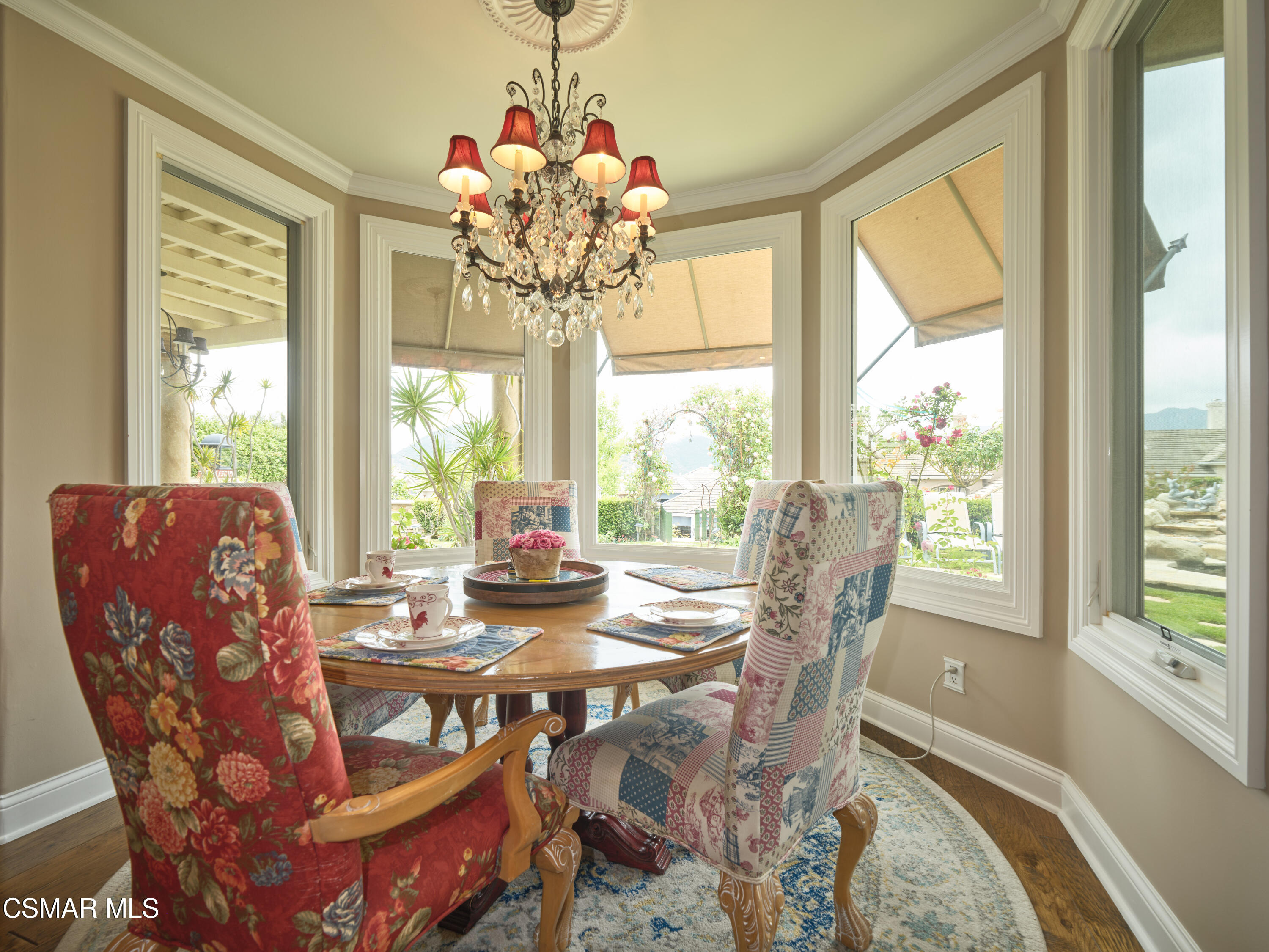 520 Ravensbury Street