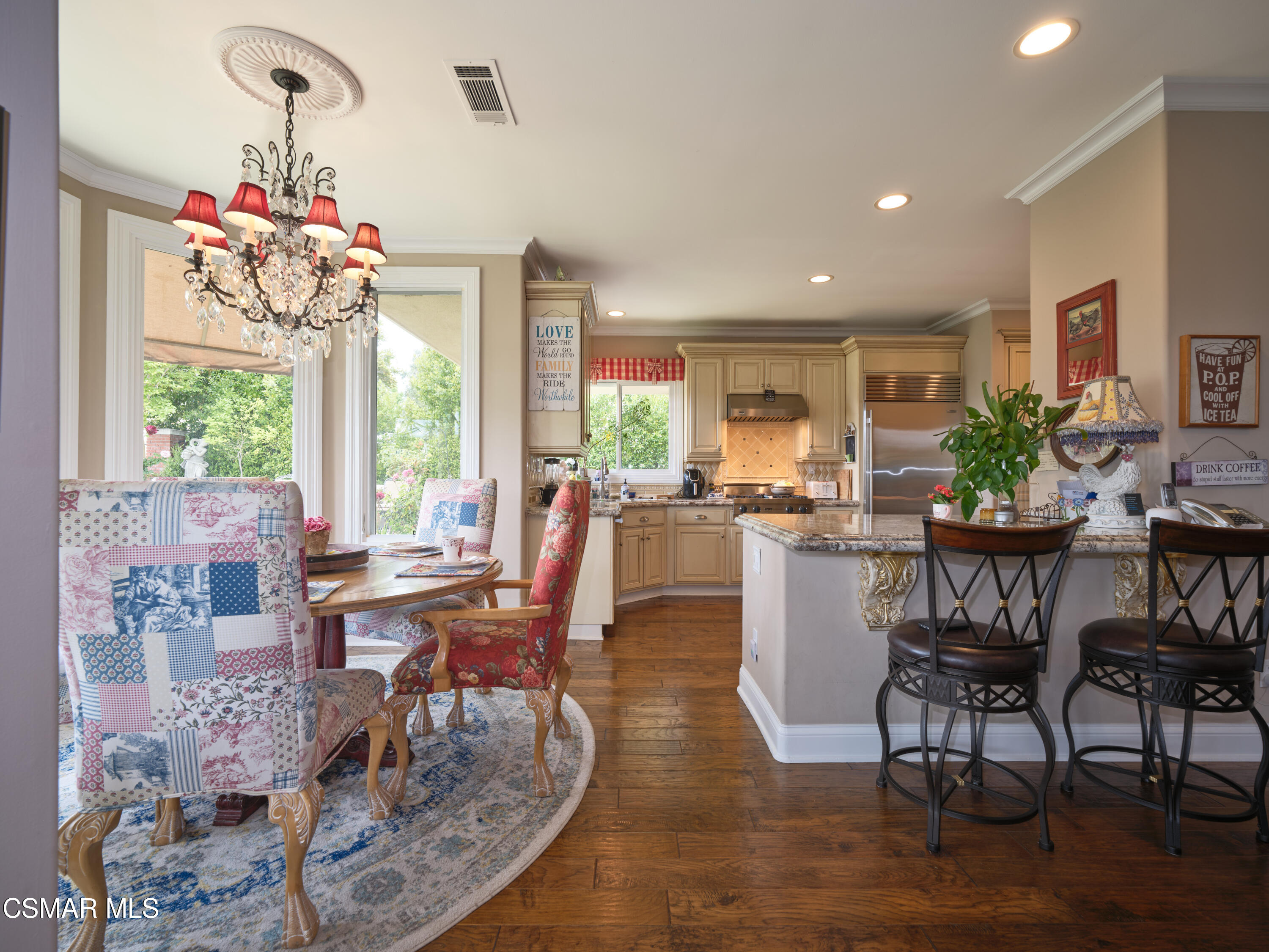 520 Ravensbury Street