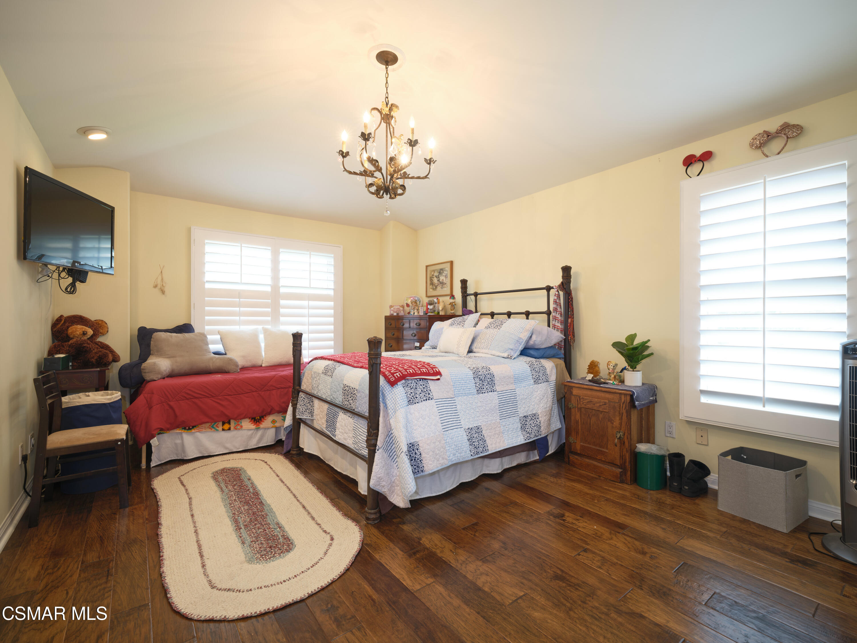 520 Ravensbury Street