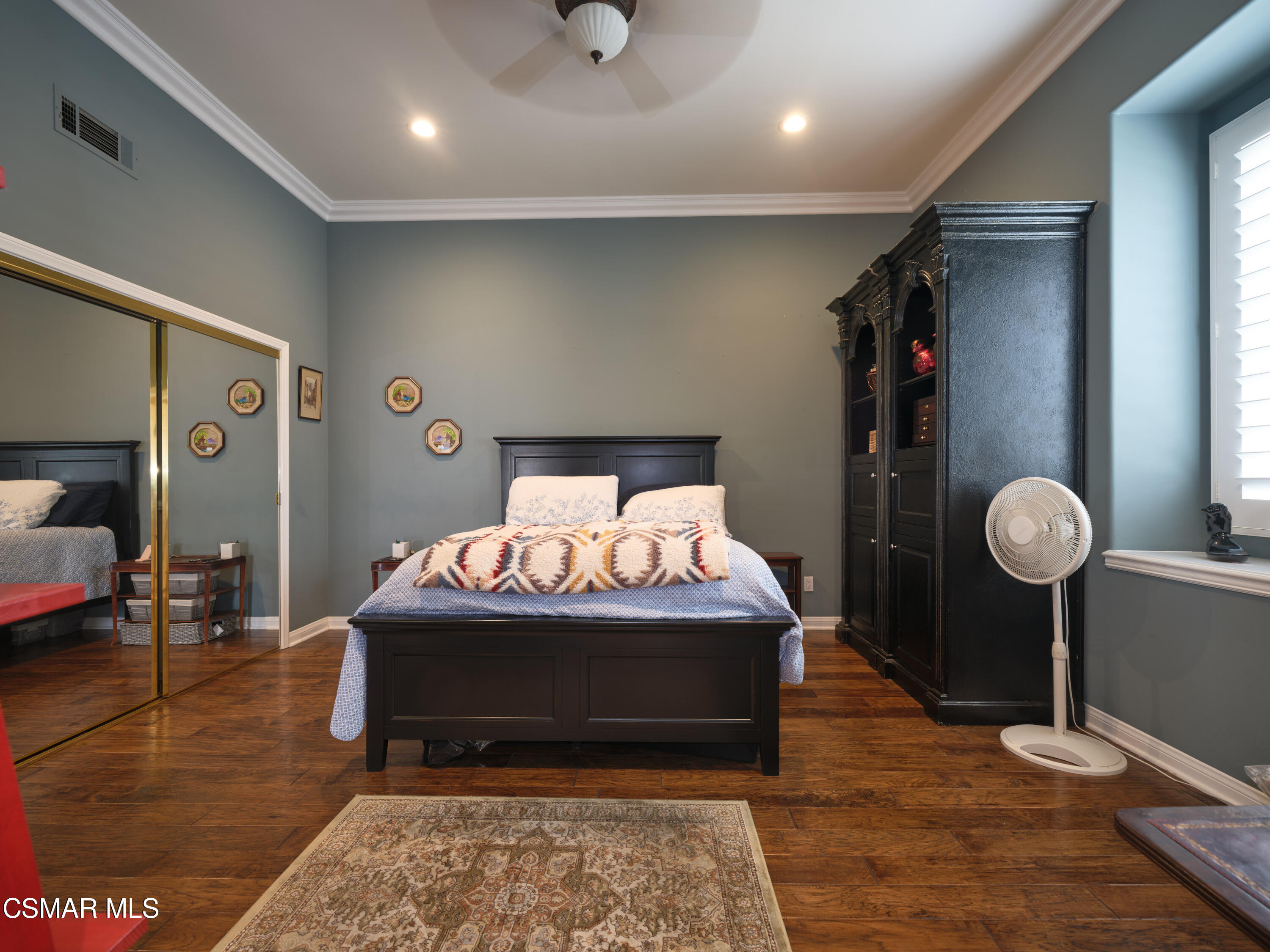 520 Ravensbury Street