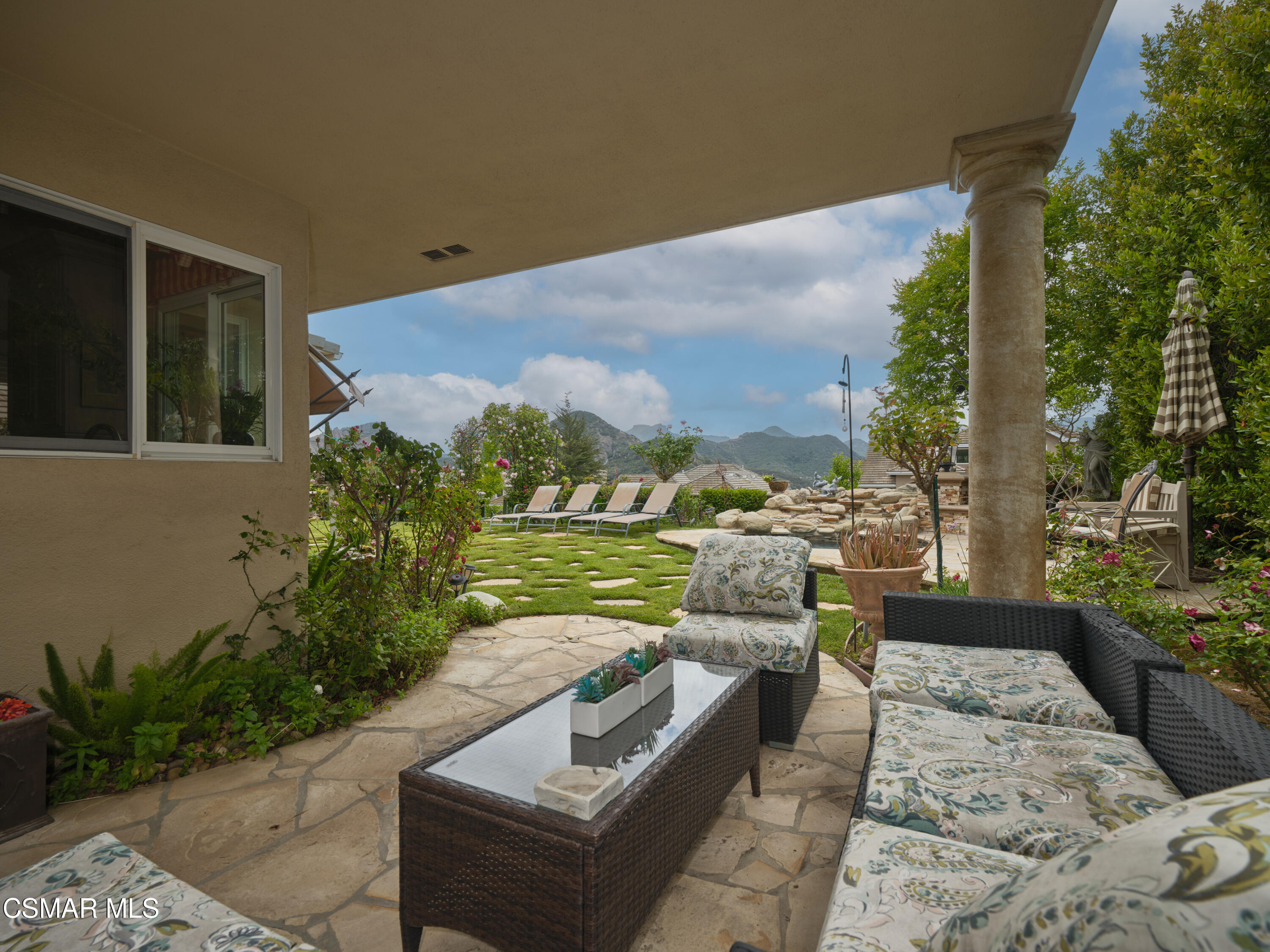 520 Ravensbury Street