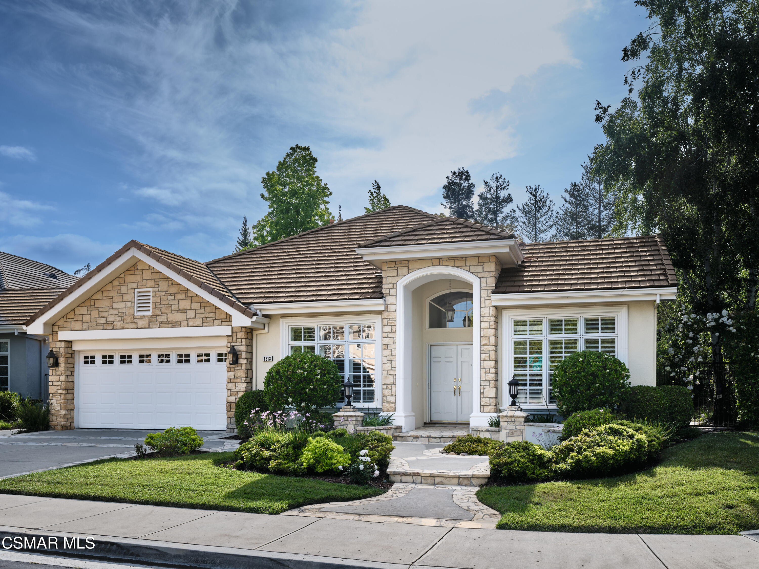 1613 Oakcottage Court