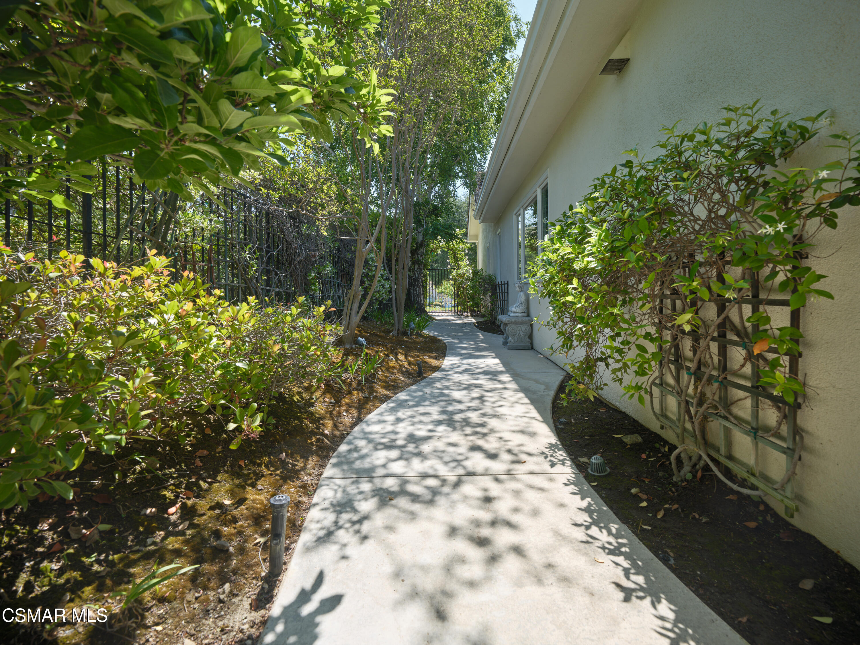 1613 Oakcottage Court