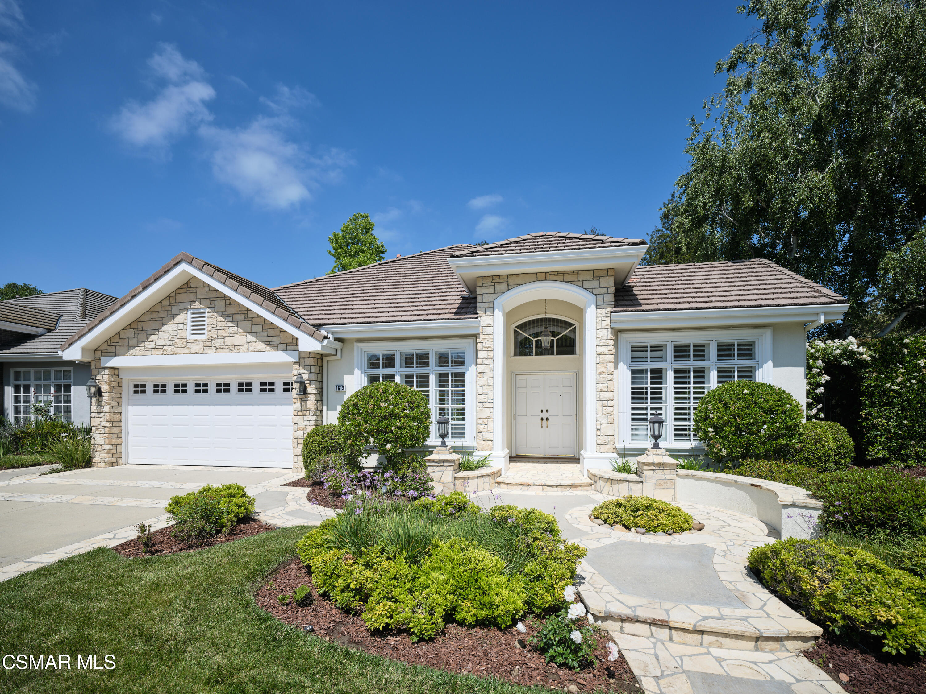 1613 Oakcottage Court